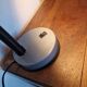 Lampe de bureau vintage grise par Seylumière