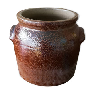 Terracotta pot