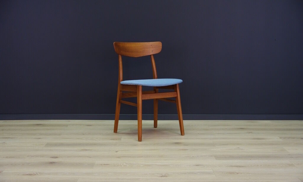 Set of 4 retro chairs from the 1960s
