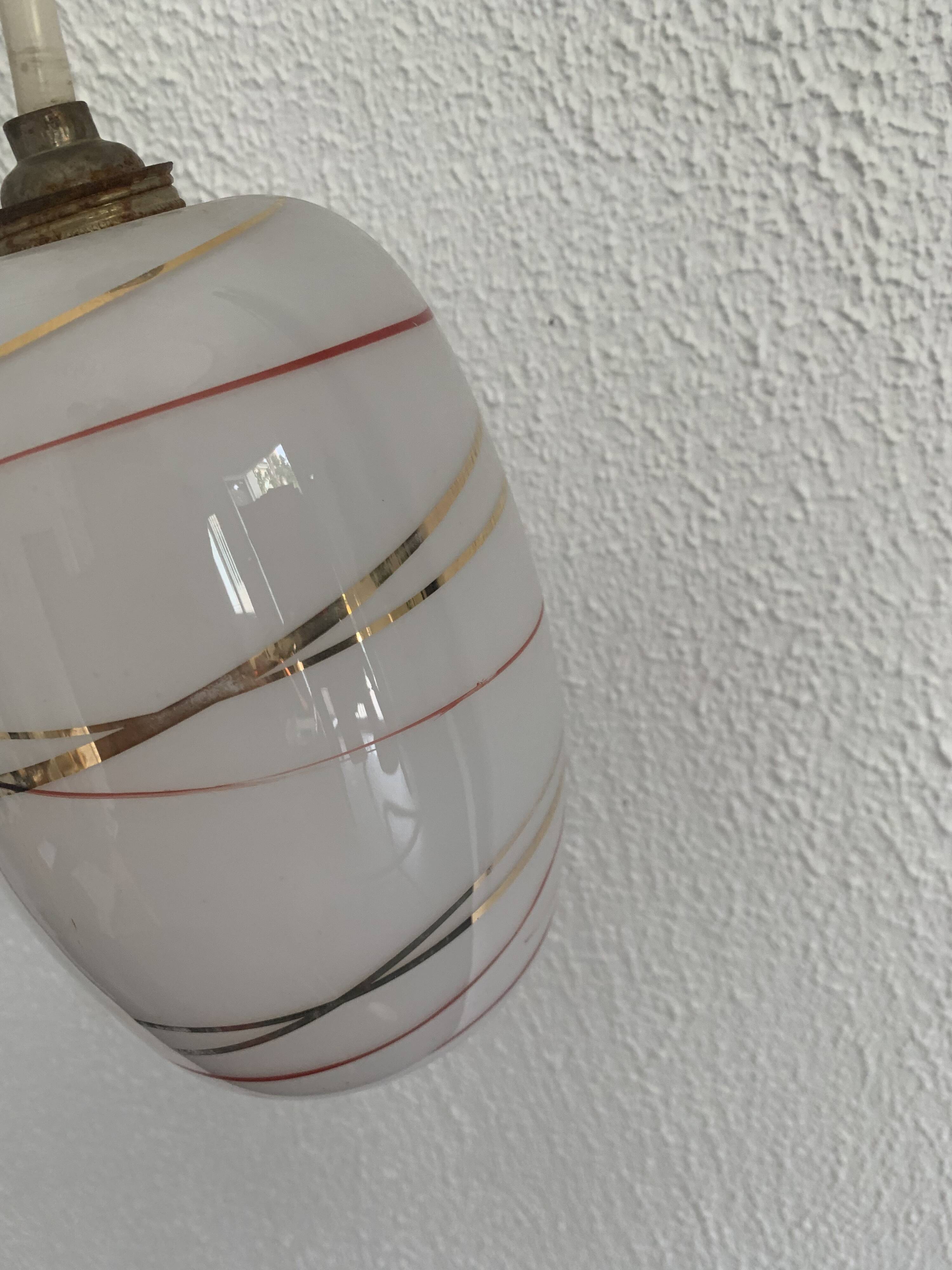Vintage 1960 red and gold opaline suspension - 16 x 11 cm