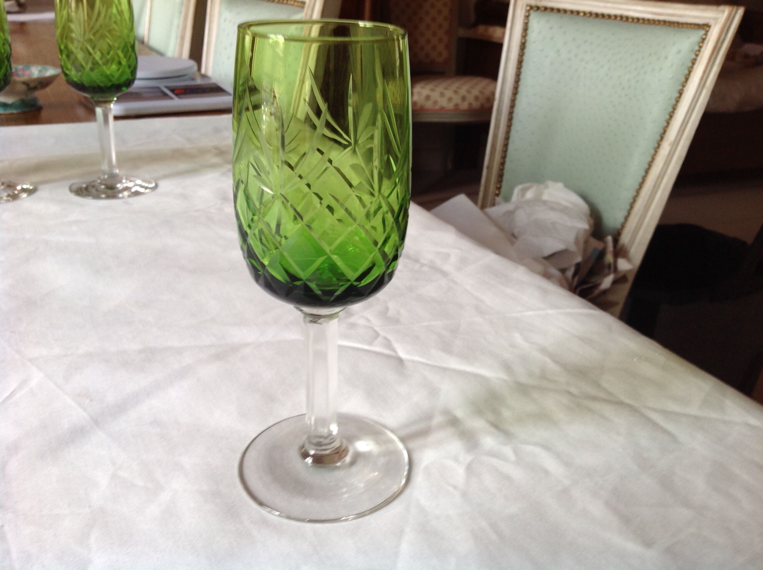 6 verres à vin blanc anciens