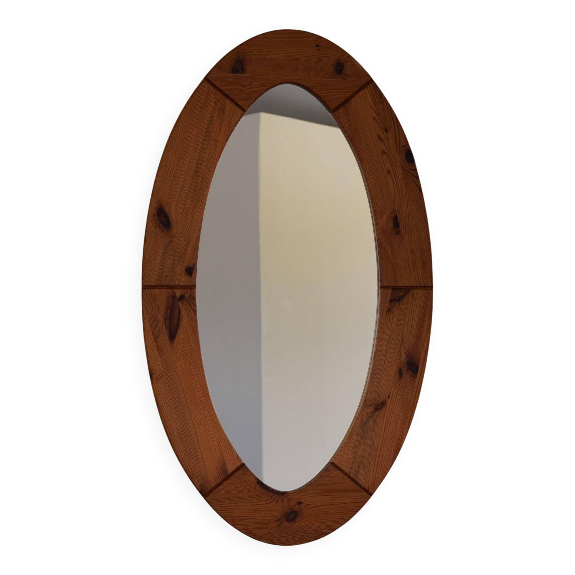 Large oval wall mirror in solid pine by Glasmäster Markaryd, Sweden, 1960s.