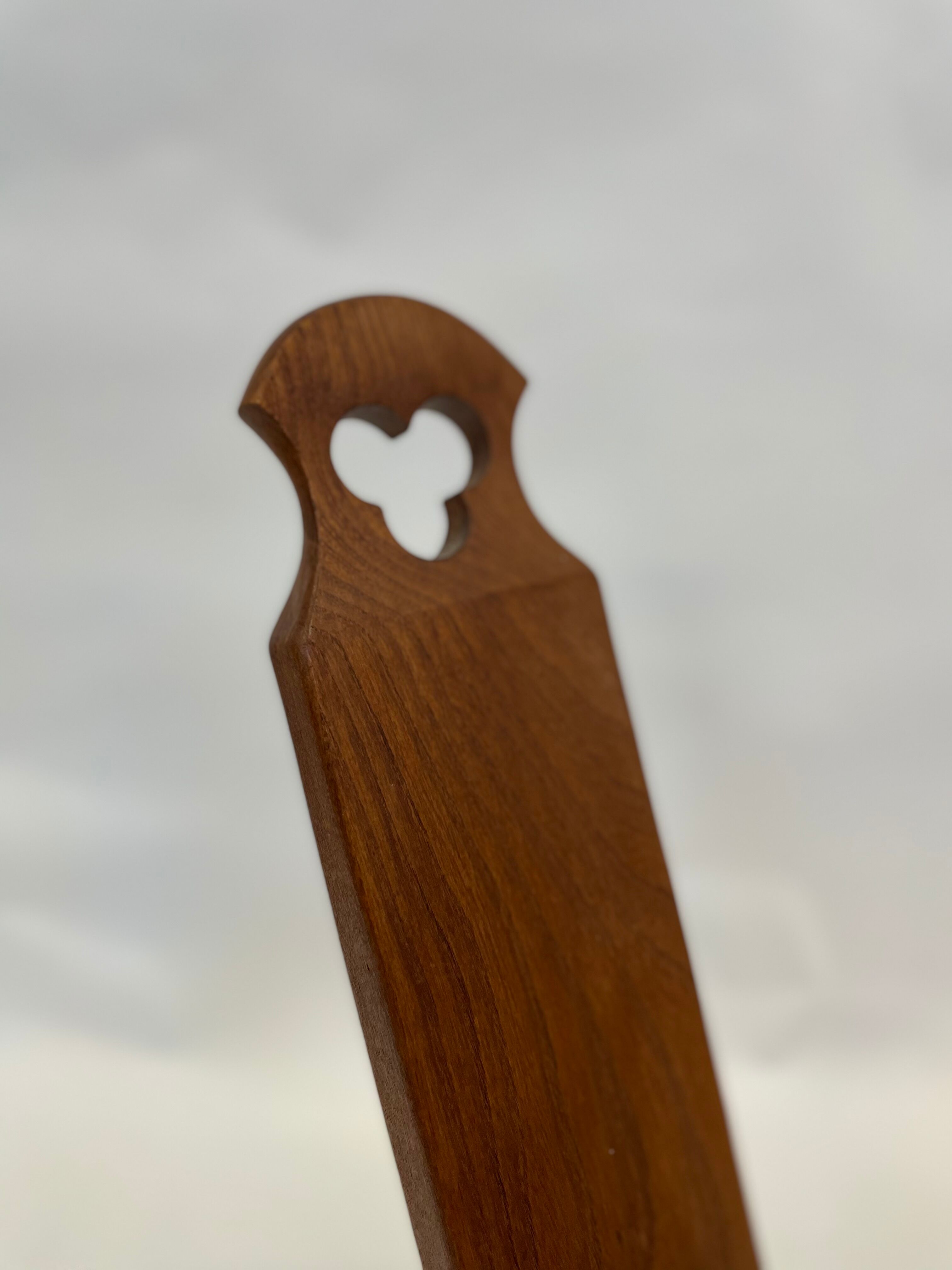 Chaise espagnole vintage brutalist design minimaliste