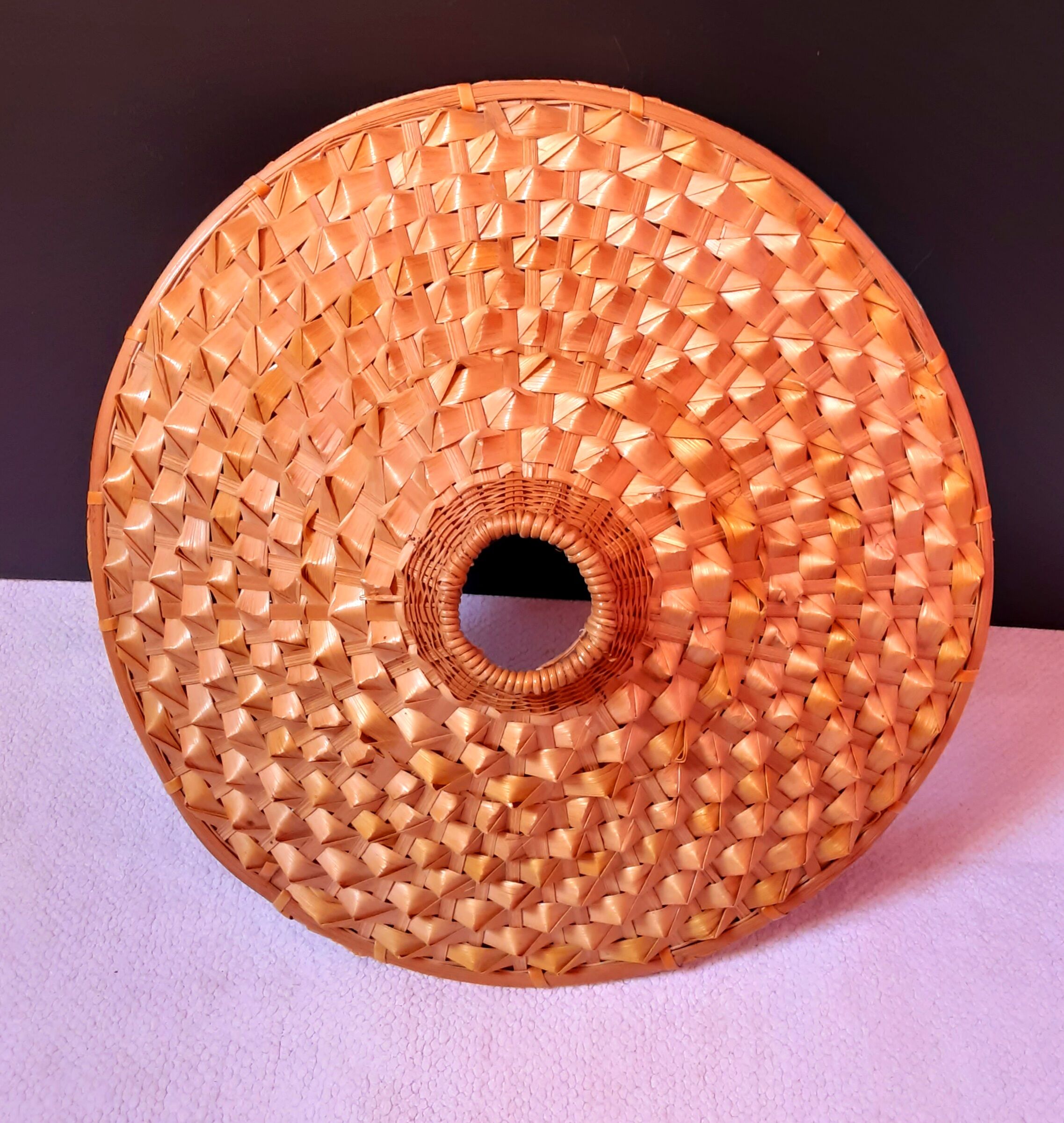 Suspension pagoda in banana leaves