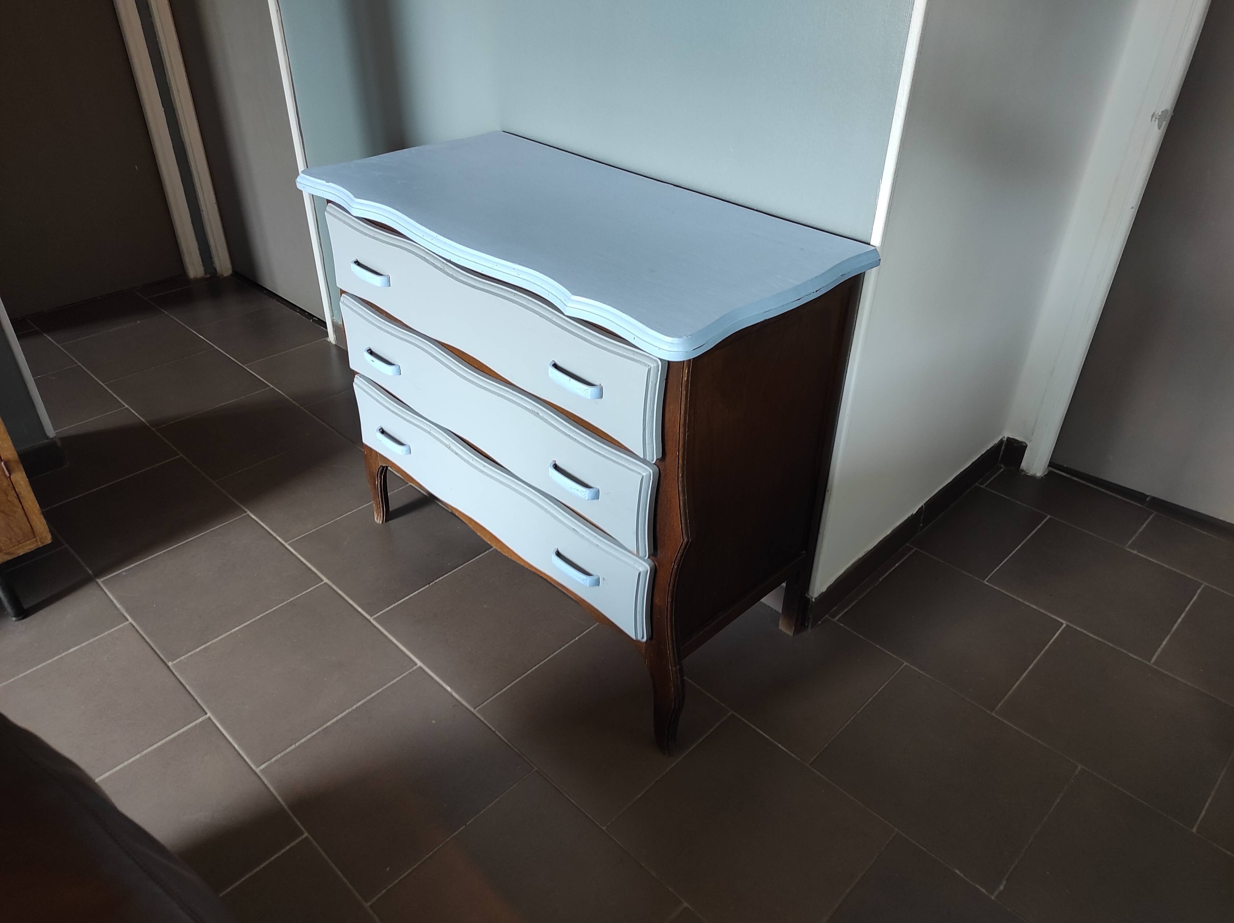 Dresser 3 drawers 1970