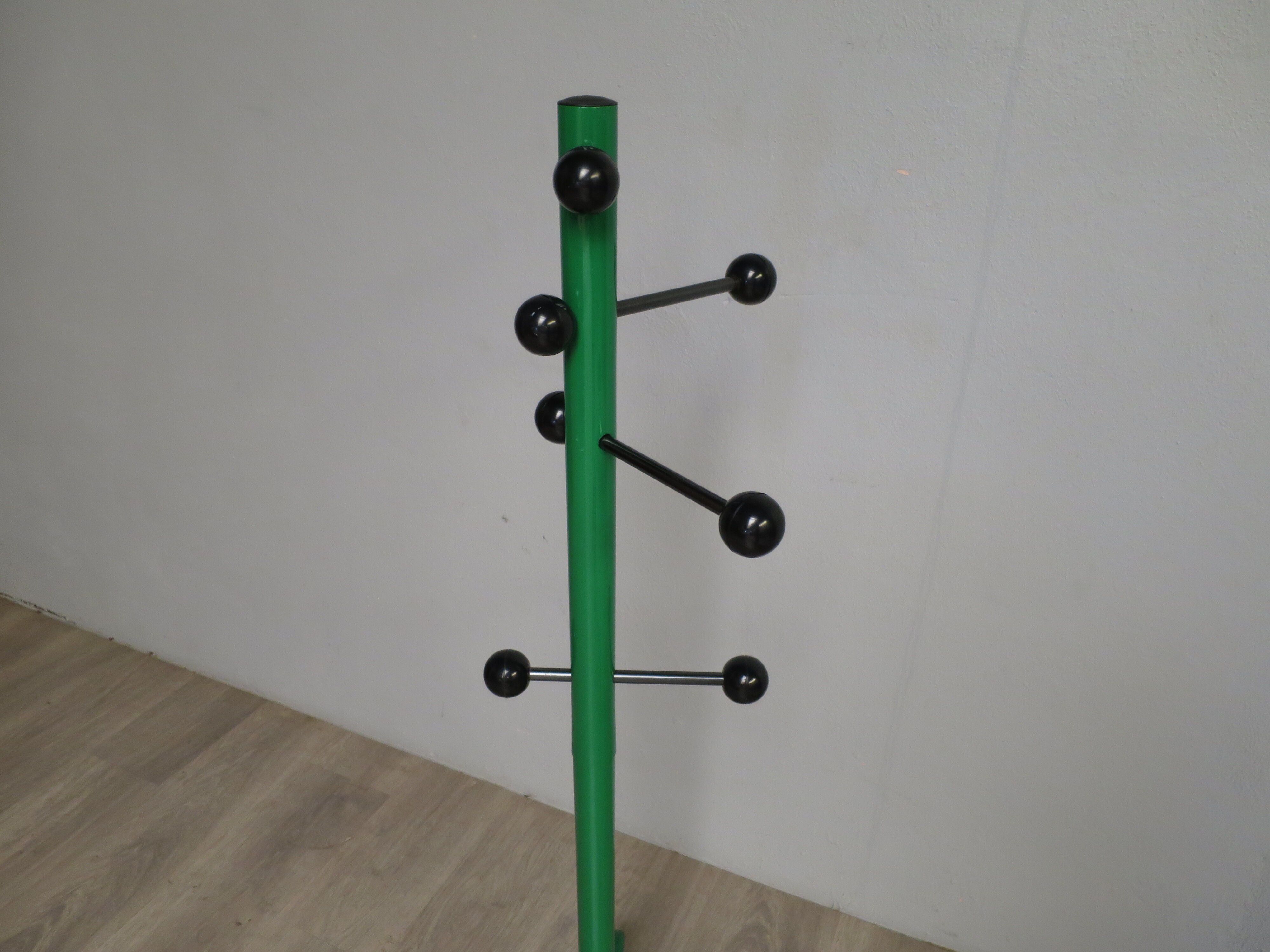 Coat rack balls 70s
