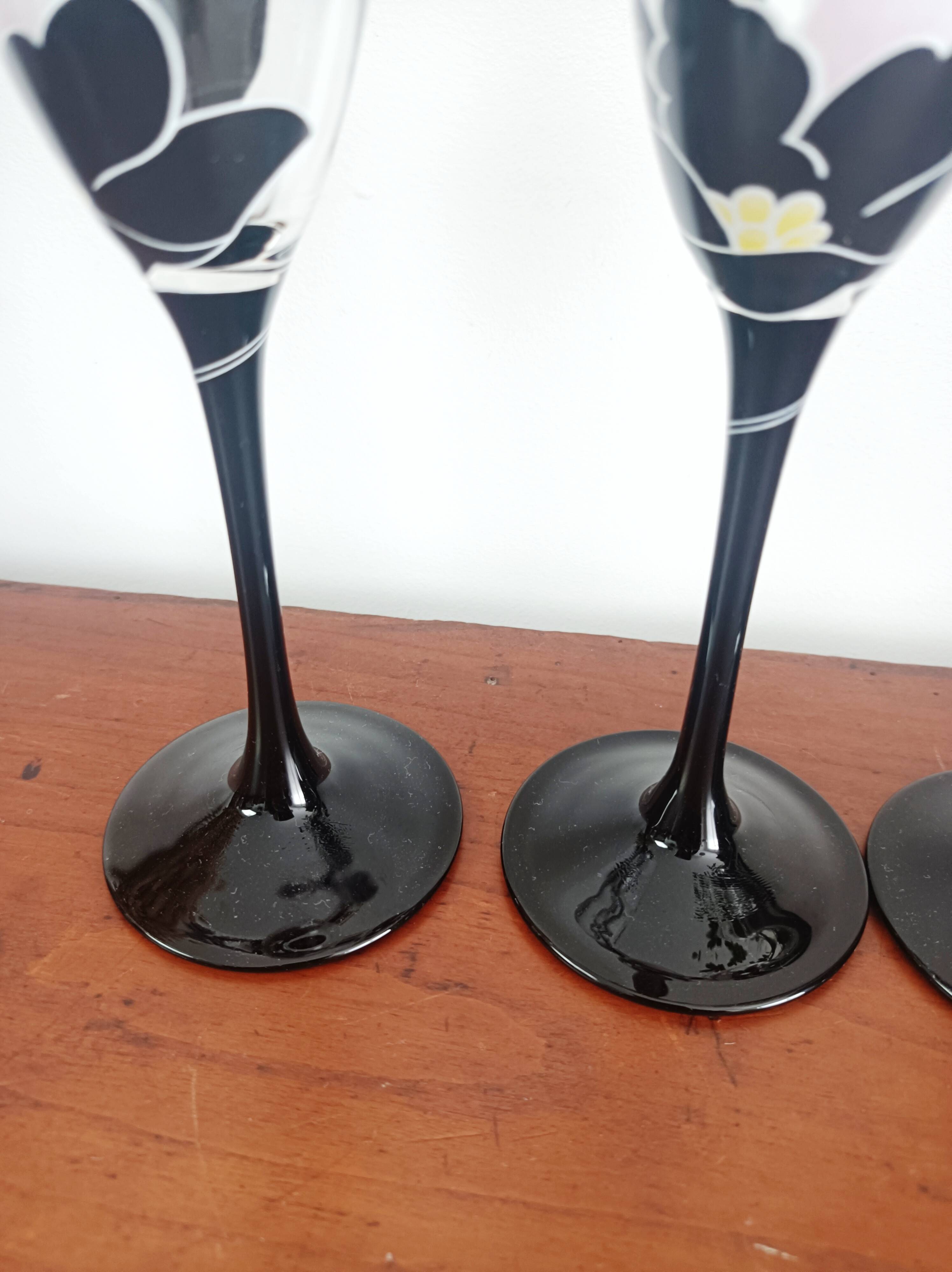 Set of 5 Luminarc Anaïs champagne flutes