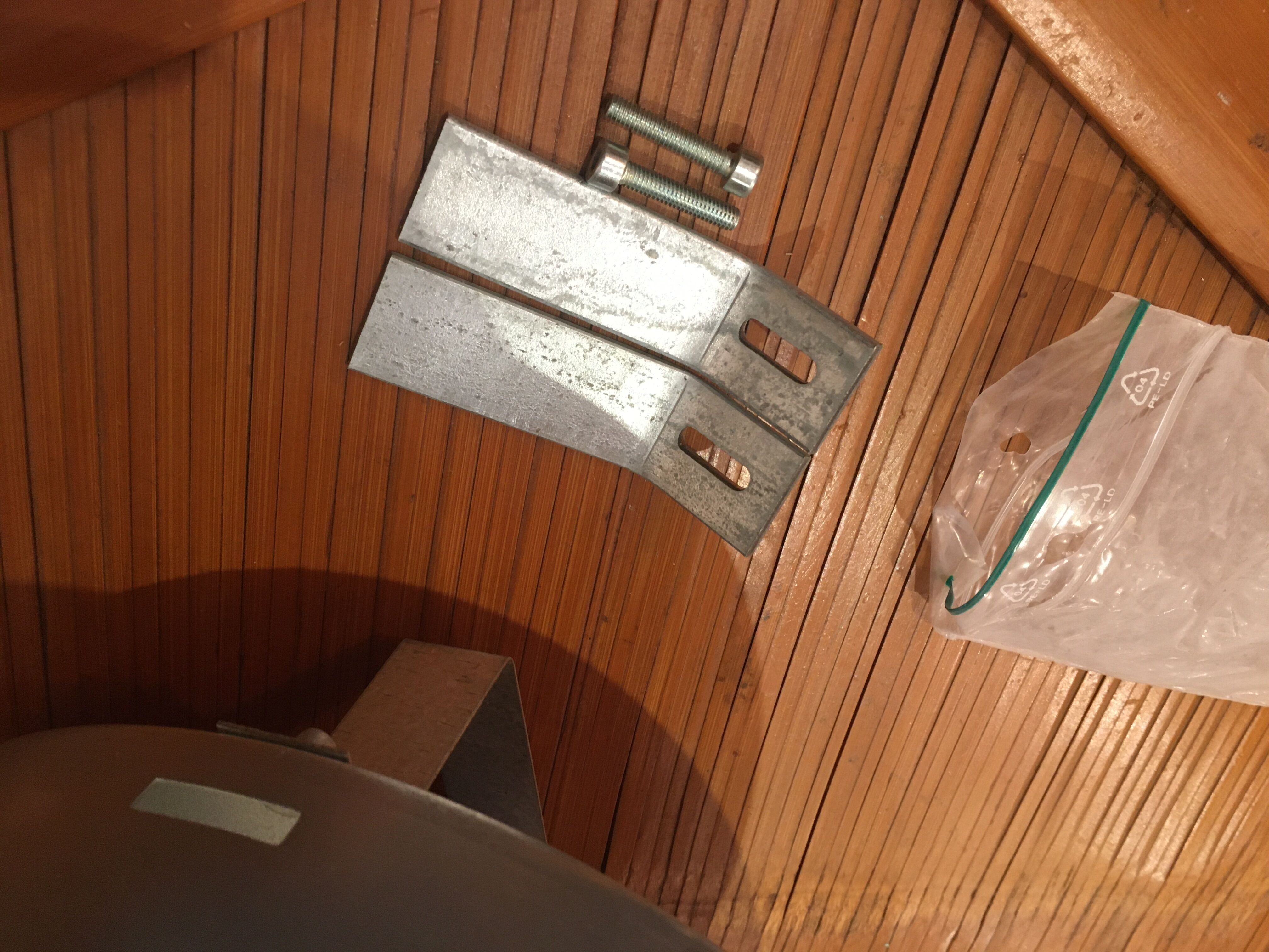 Ceiling louis Poulsen