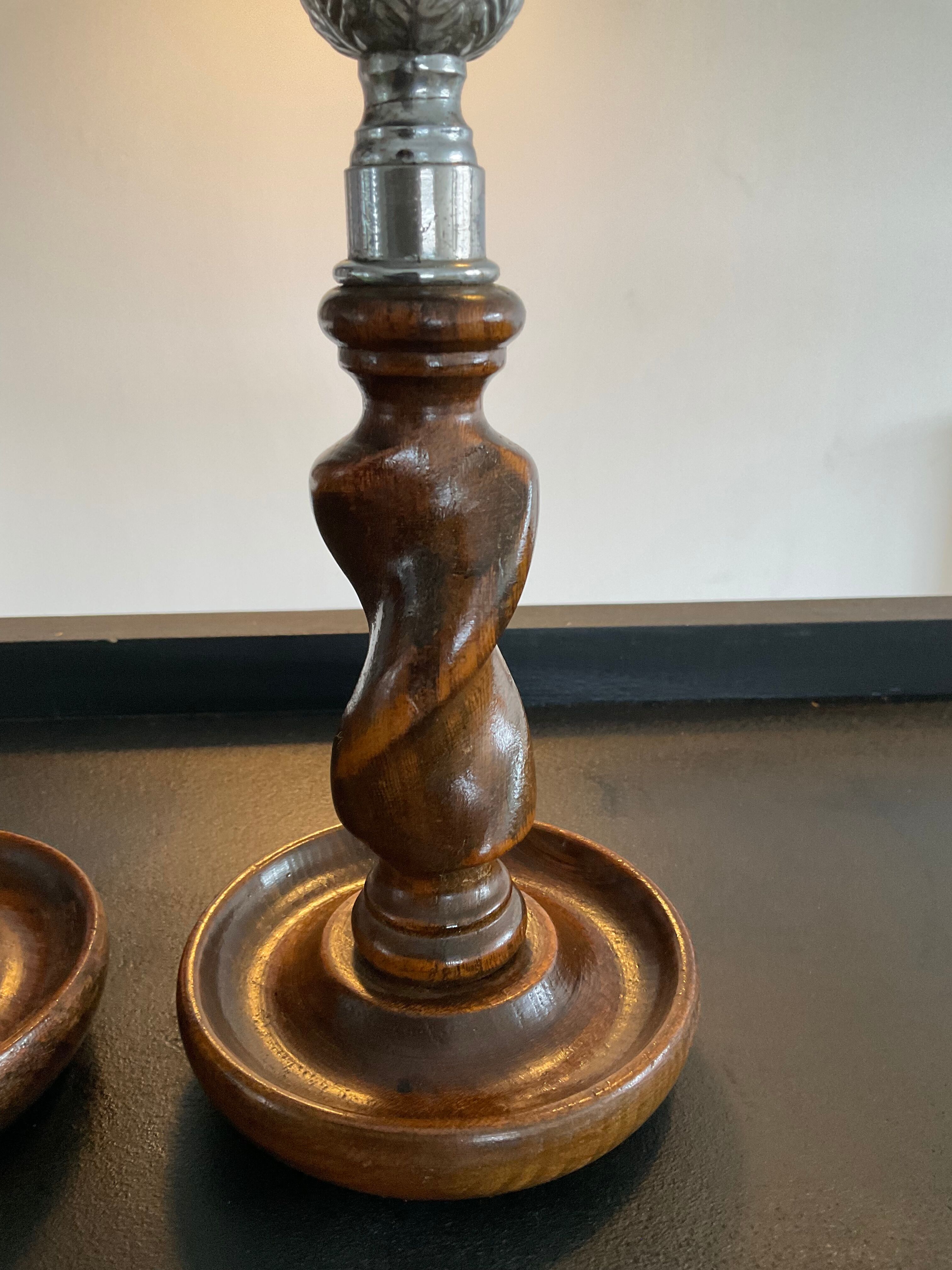 Paire de bougeoirs scandinave en bois et métal argenté années 60-70