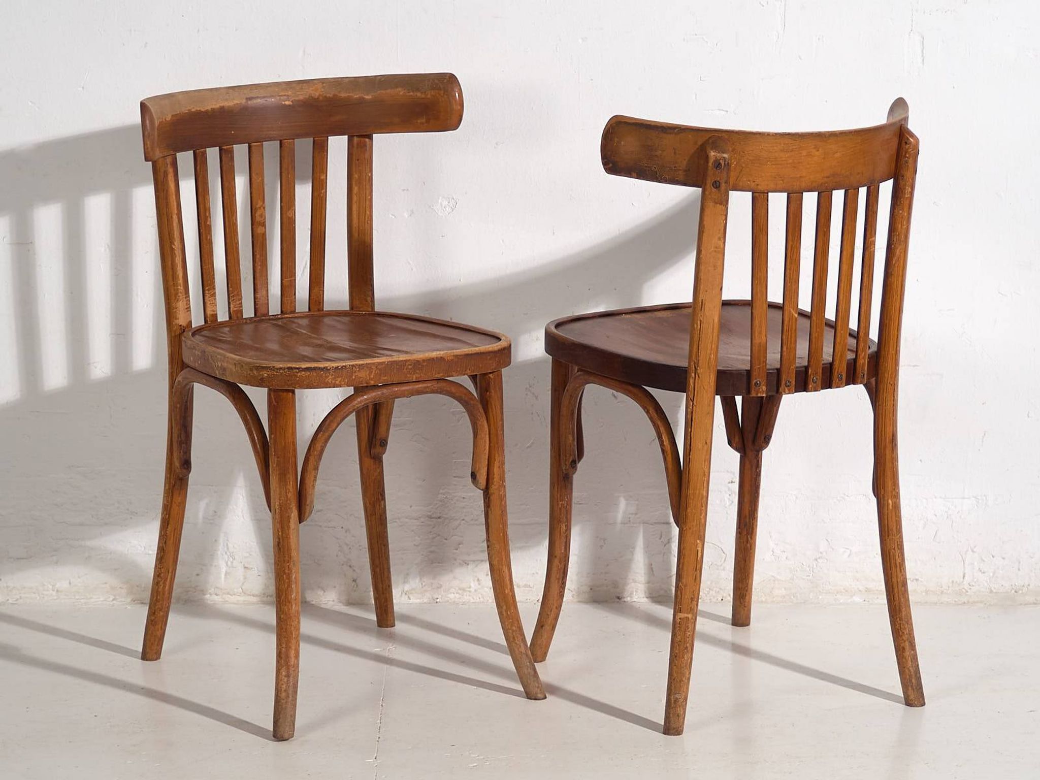 Chaises de bistrot anciennes (vers 1920). Ensemble de 6 pièces #1