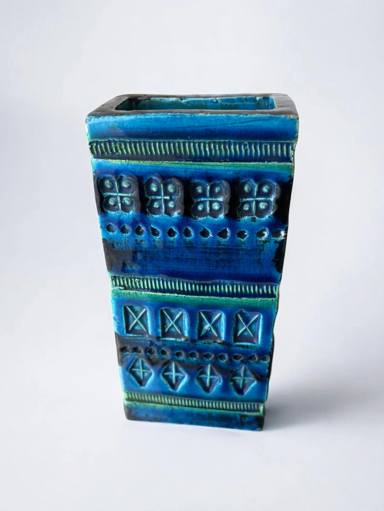 Rimini blue ceramic vase by Aldo Londi for Bitossi, Italy, 1960s