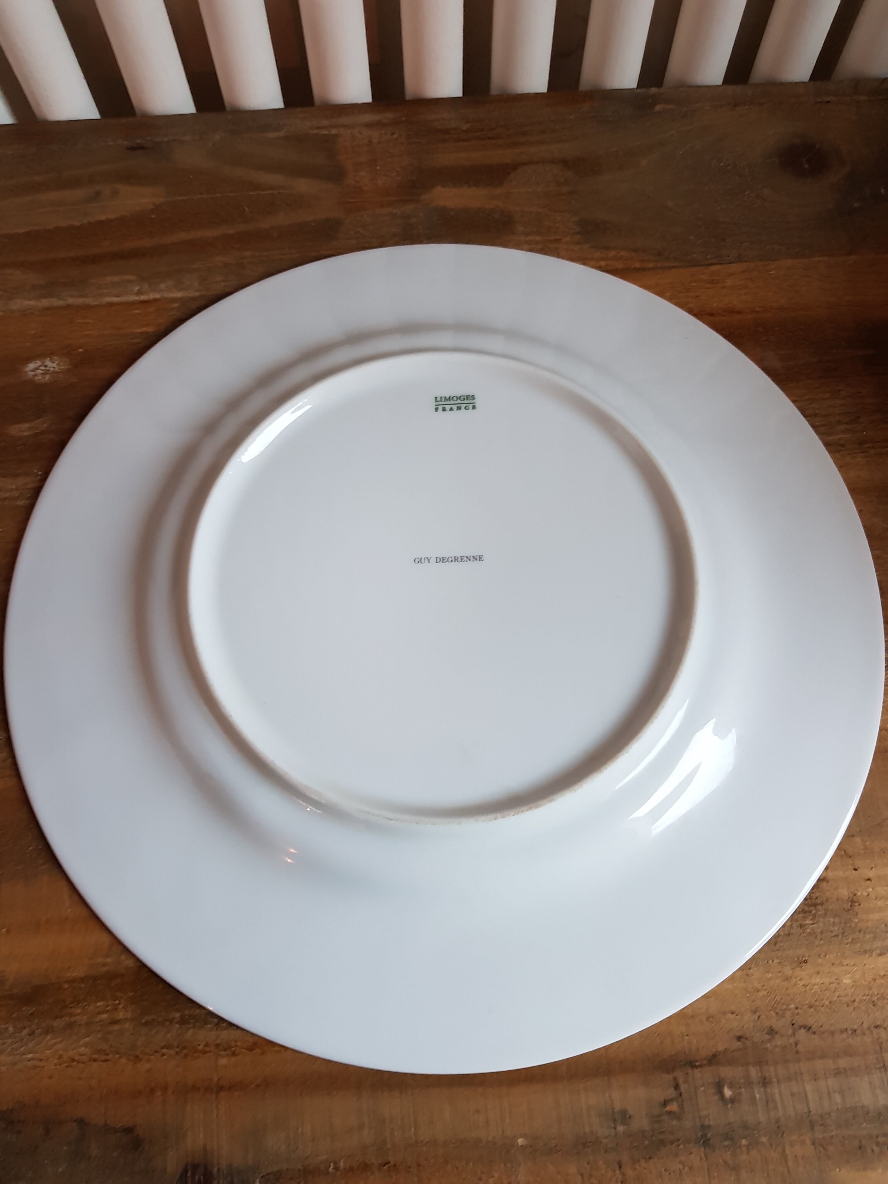 Set of 6 flat plates porcelain liserets gold Guy Degrenne