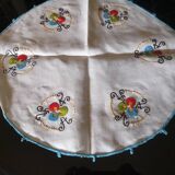 Service vintage de nappes à thé et napperons