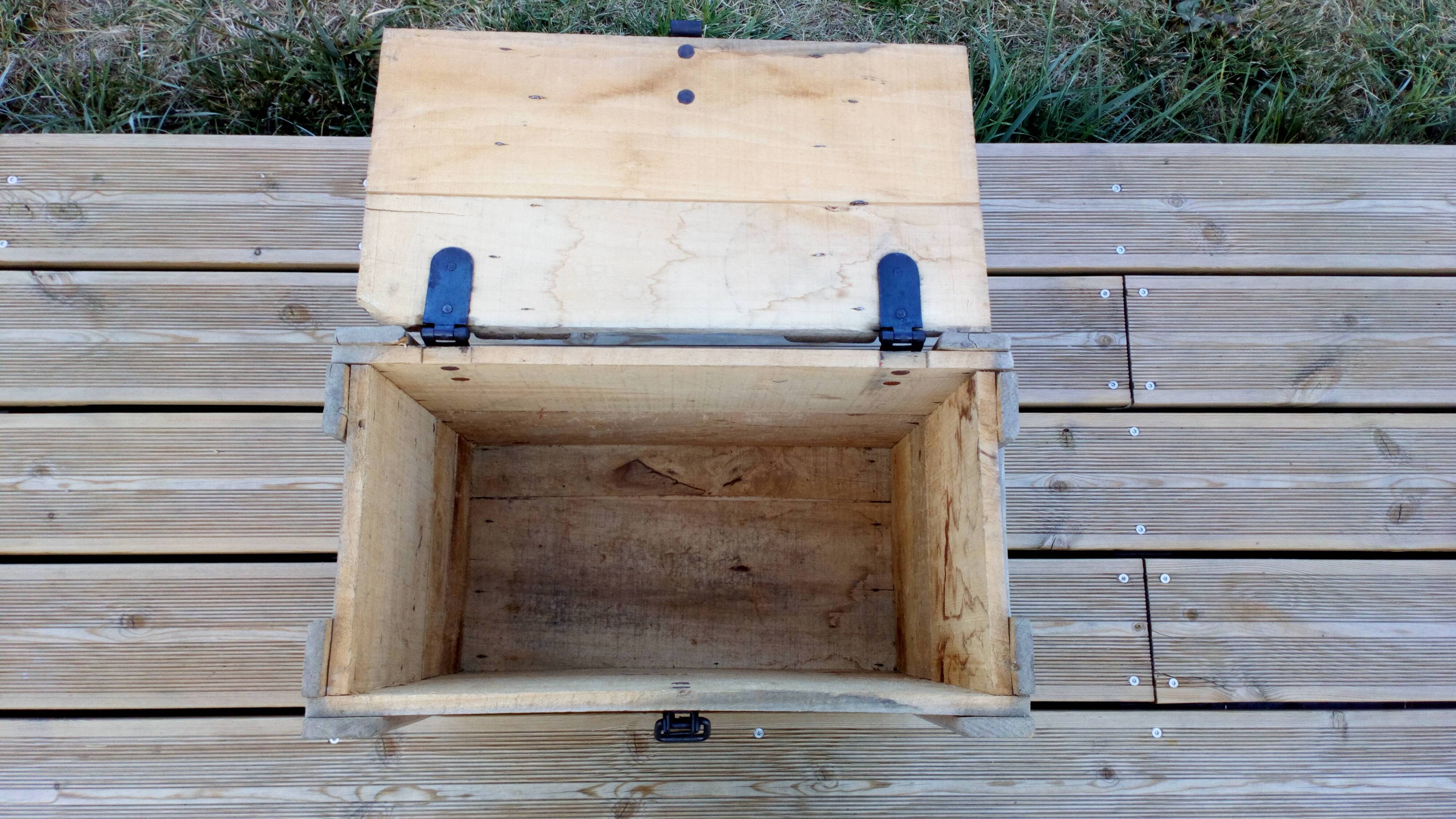 Crate wood Ministry of agriculture