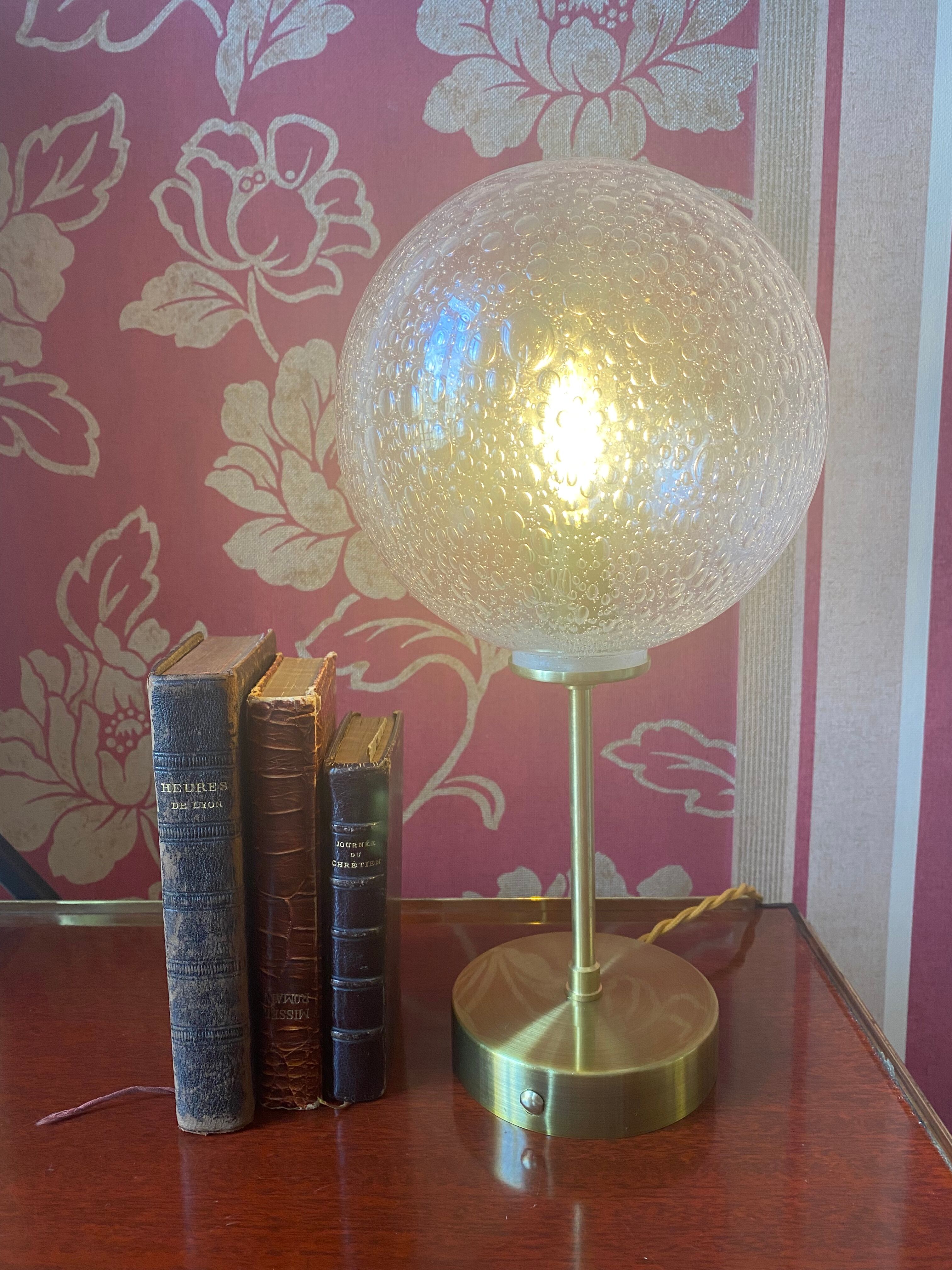 Lampe à poser globe vintage