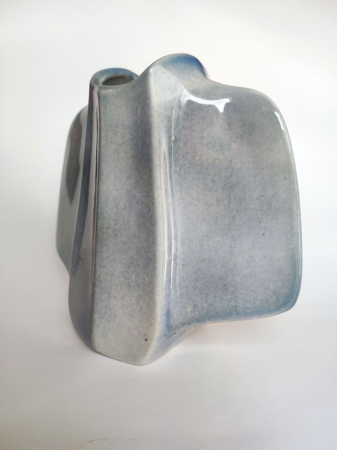 Virebent vase model Lebe