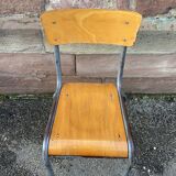 4 chaises d'école Vintage