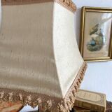 Retro lamp with pagoda lampshade