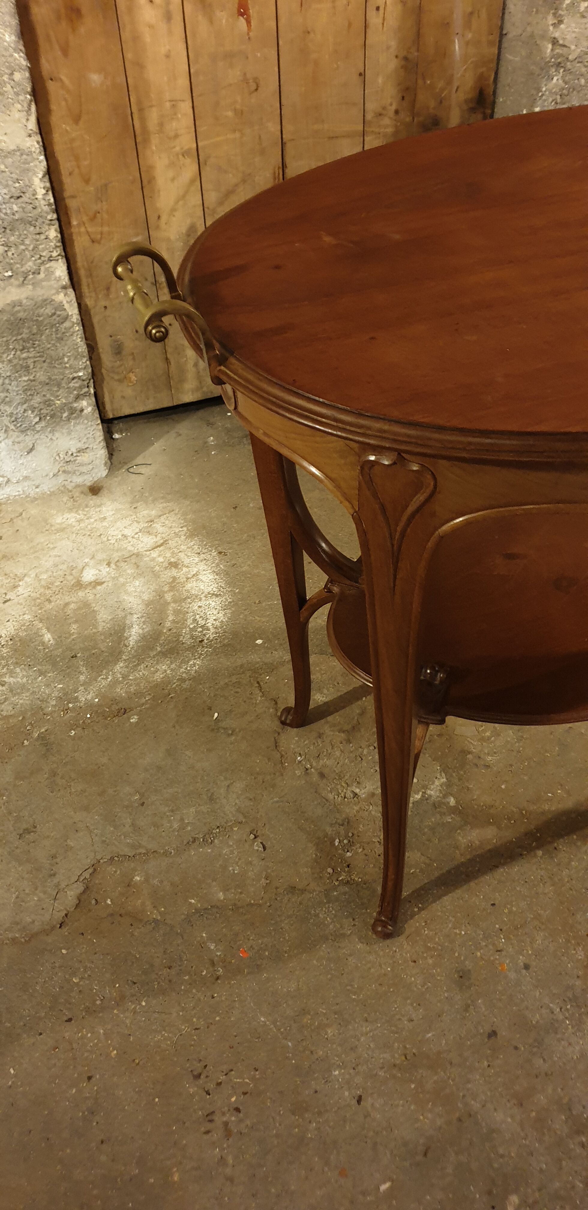 Table à thé époque art nouveau en accajou massif