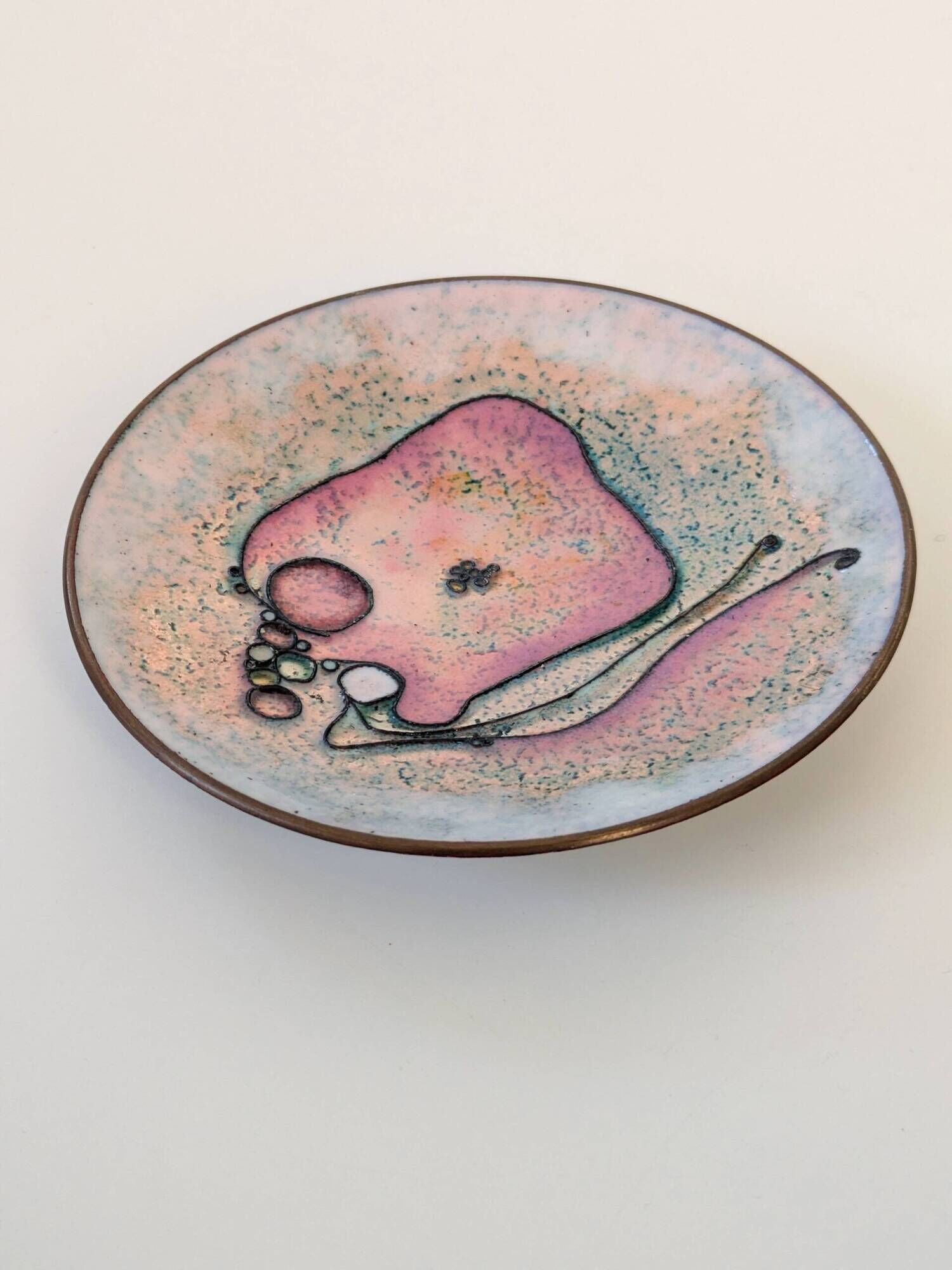 Enamelled copper bowl in pink and purple, abstract design from the 1960s.
