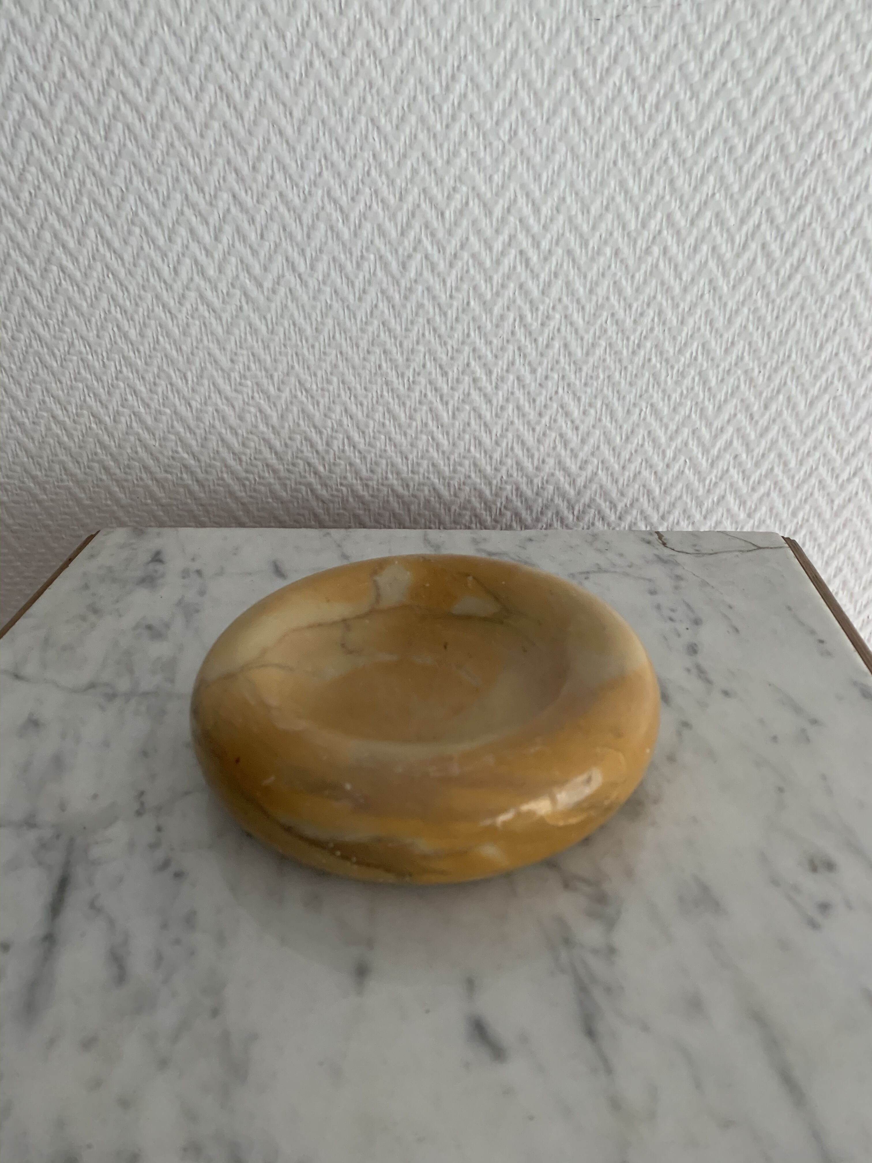 Vintage orange-orange marble ashtray