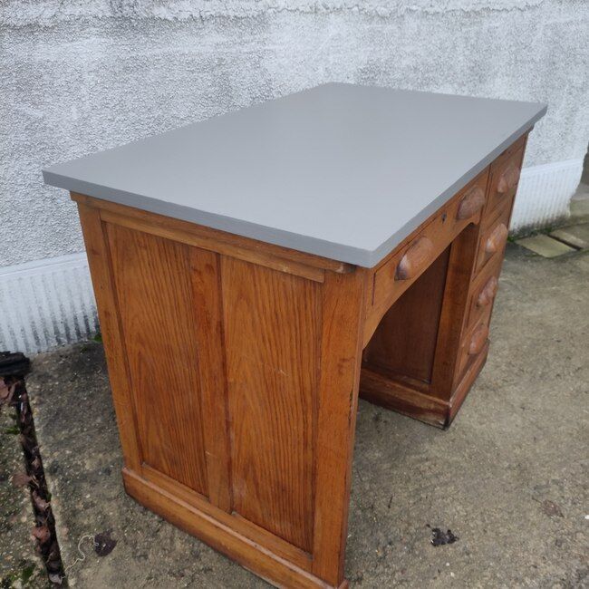 Adult administrative desk