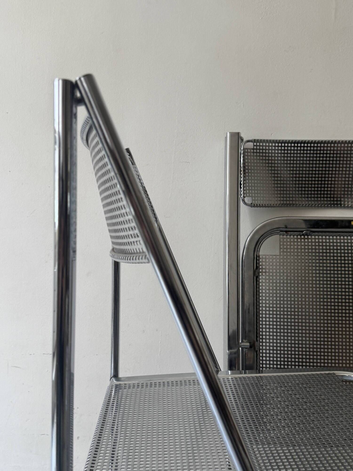 Chaise pliante Tamara en métal chromé et perforé d'Arrben, Italie 1980