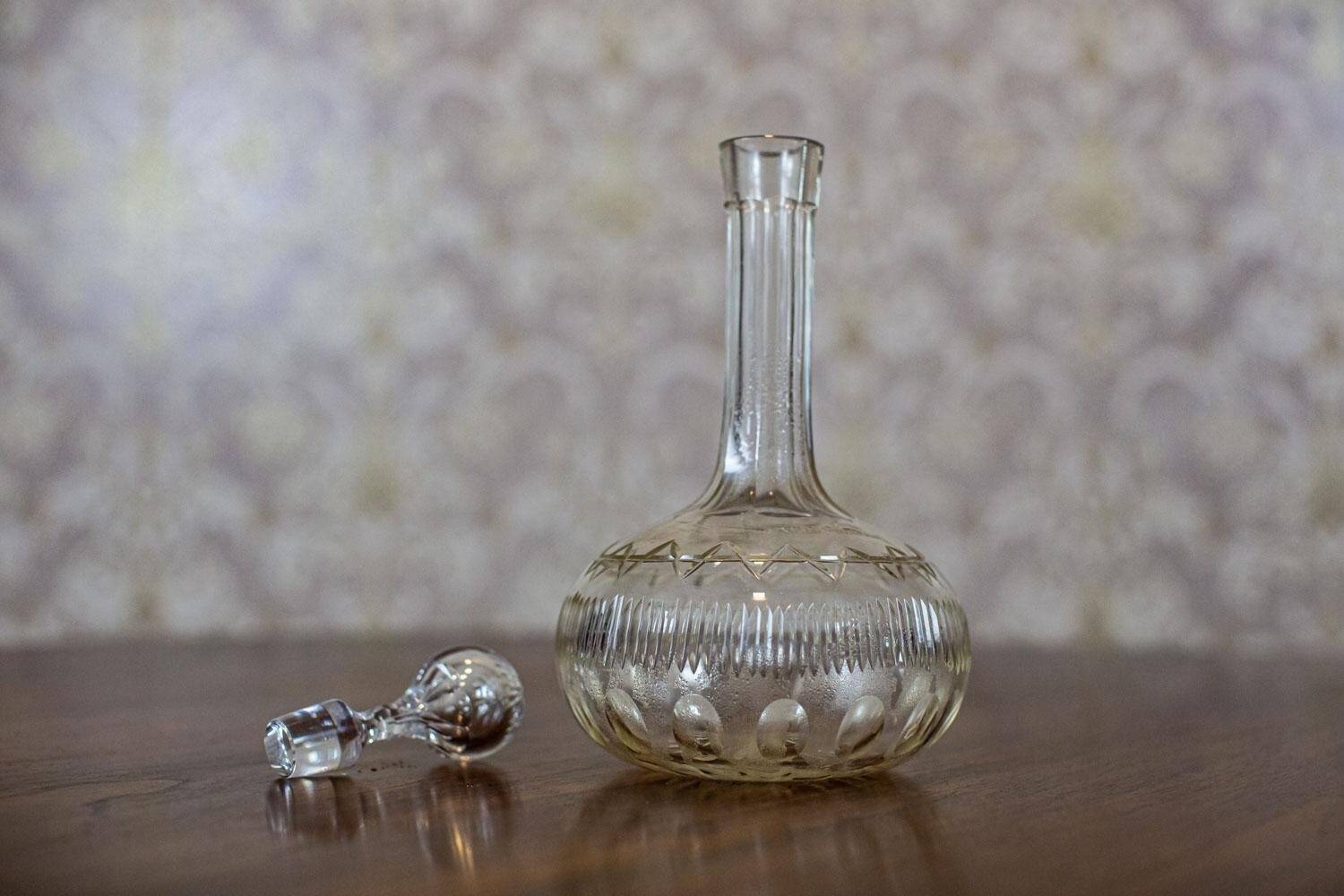 Carafe à liqueur en cristal, années 1930