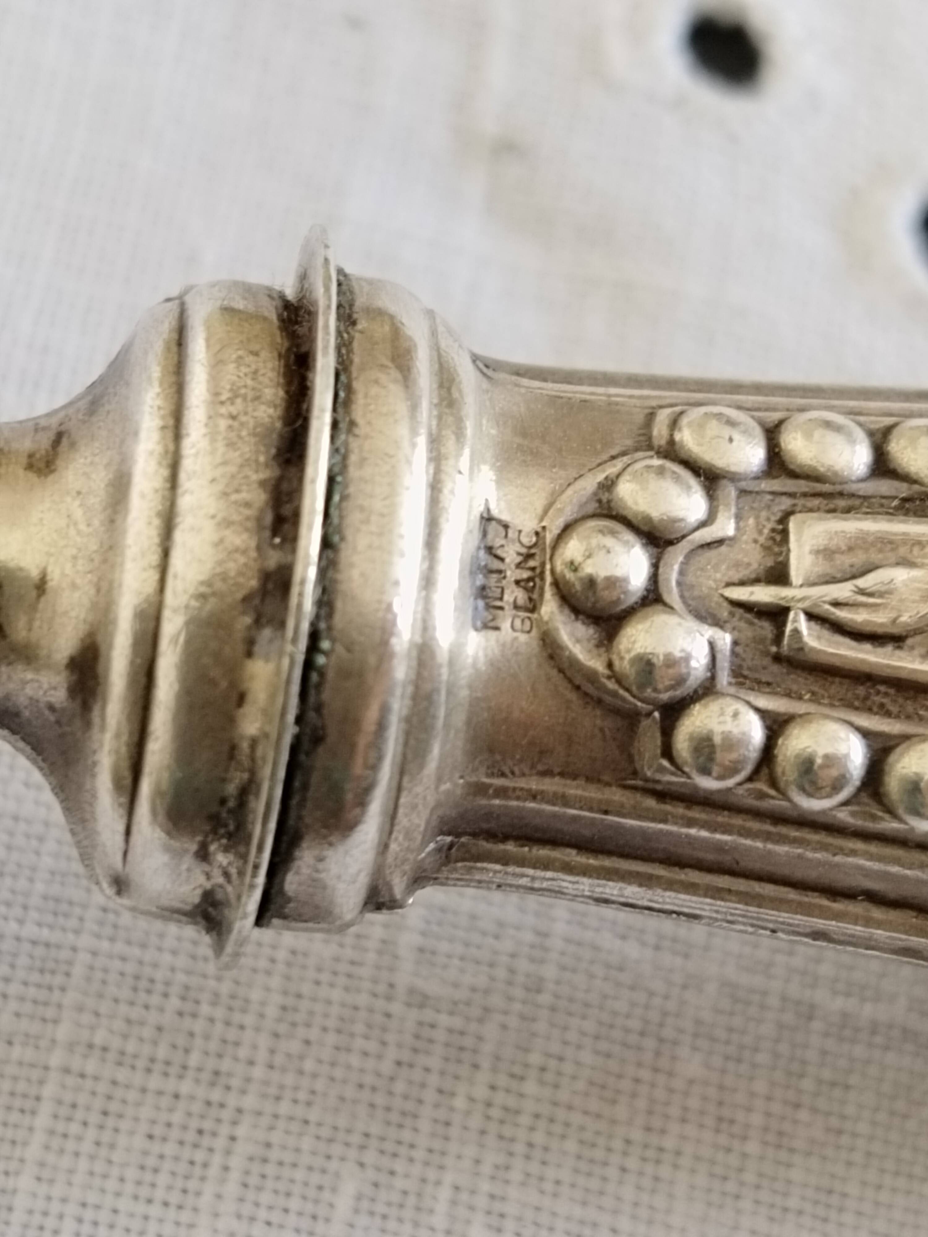 Salad servers in horn and silver metal