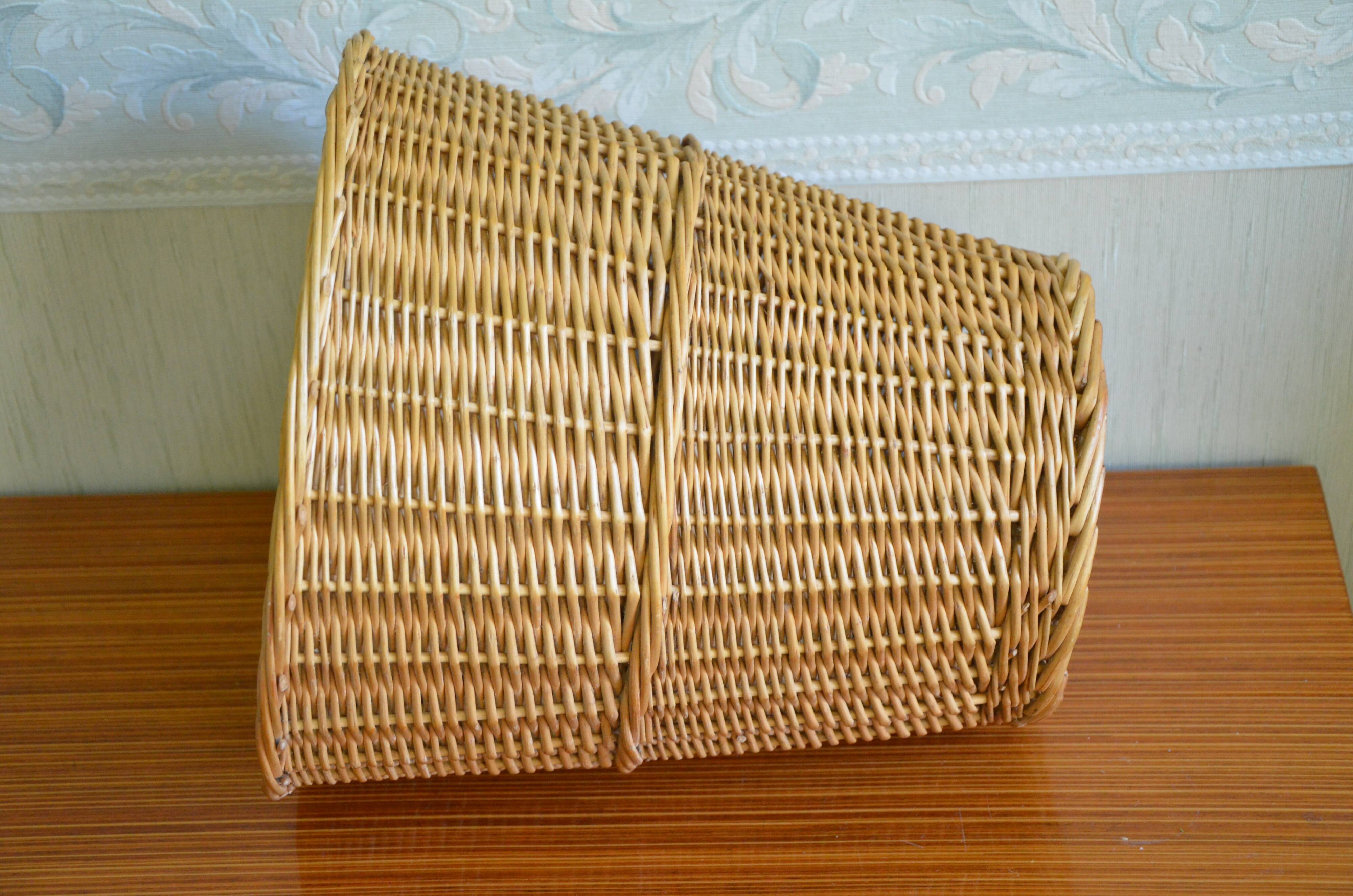 Wicker paper basket