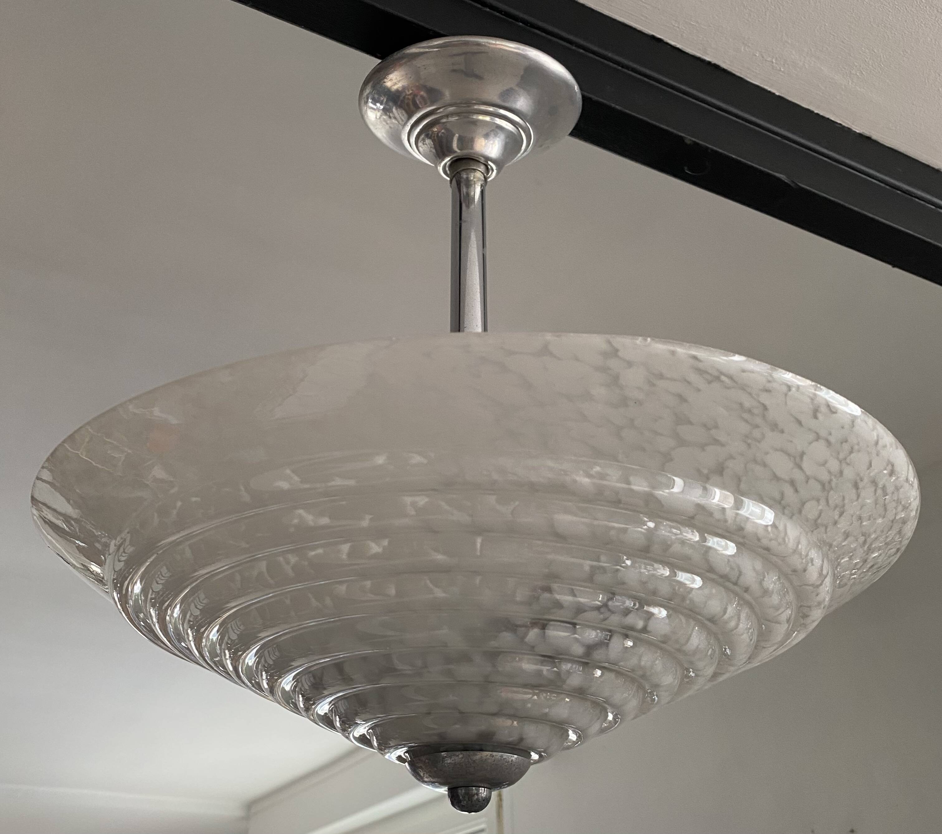 Suspension Art Deco globe en verre de Clichy