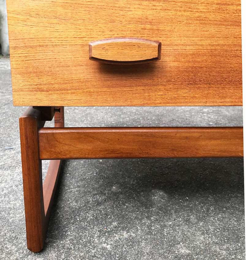 Commode en teck G Plan années 1960