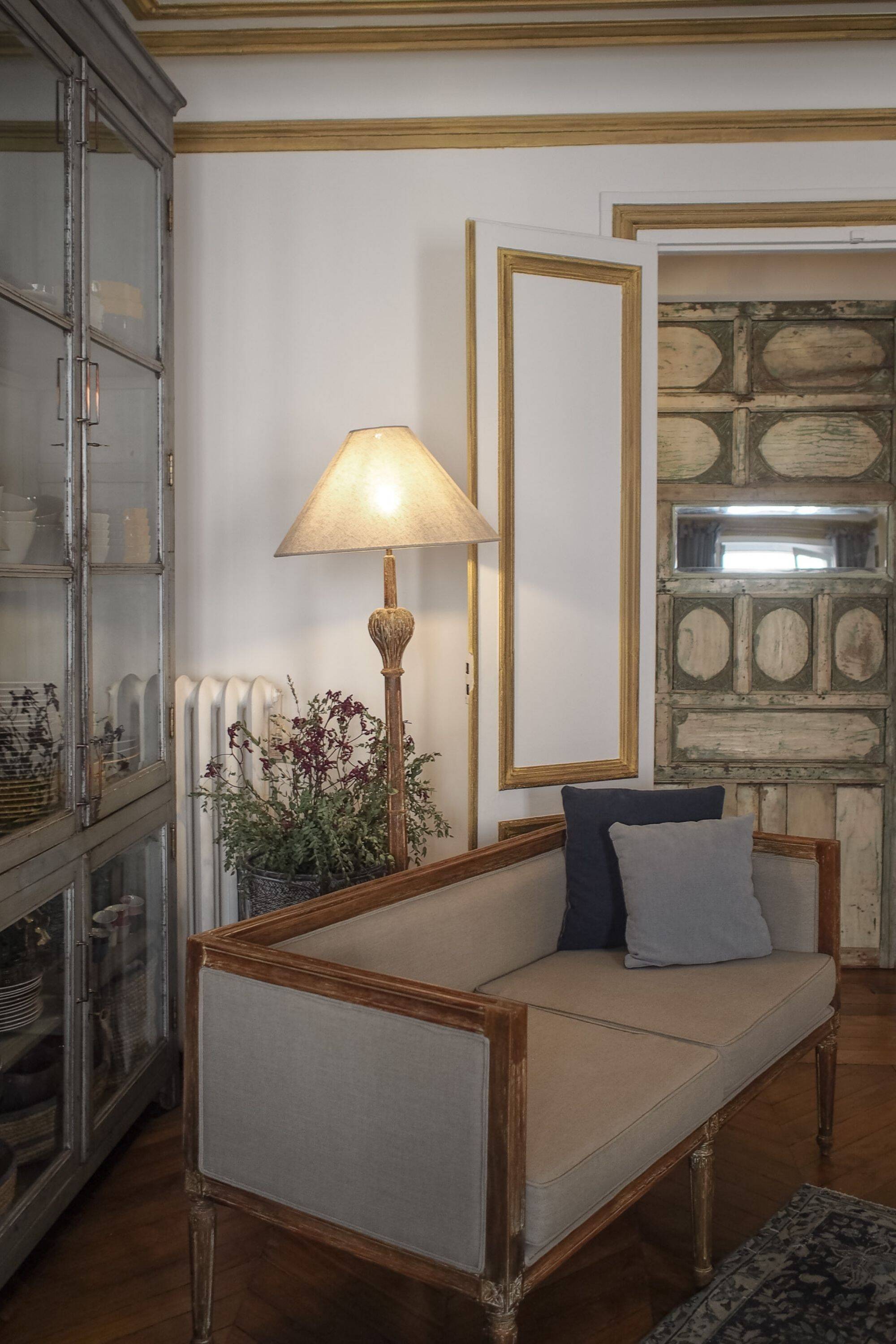 Three-seater bench in patinated wood & natural linen — timeless elegance