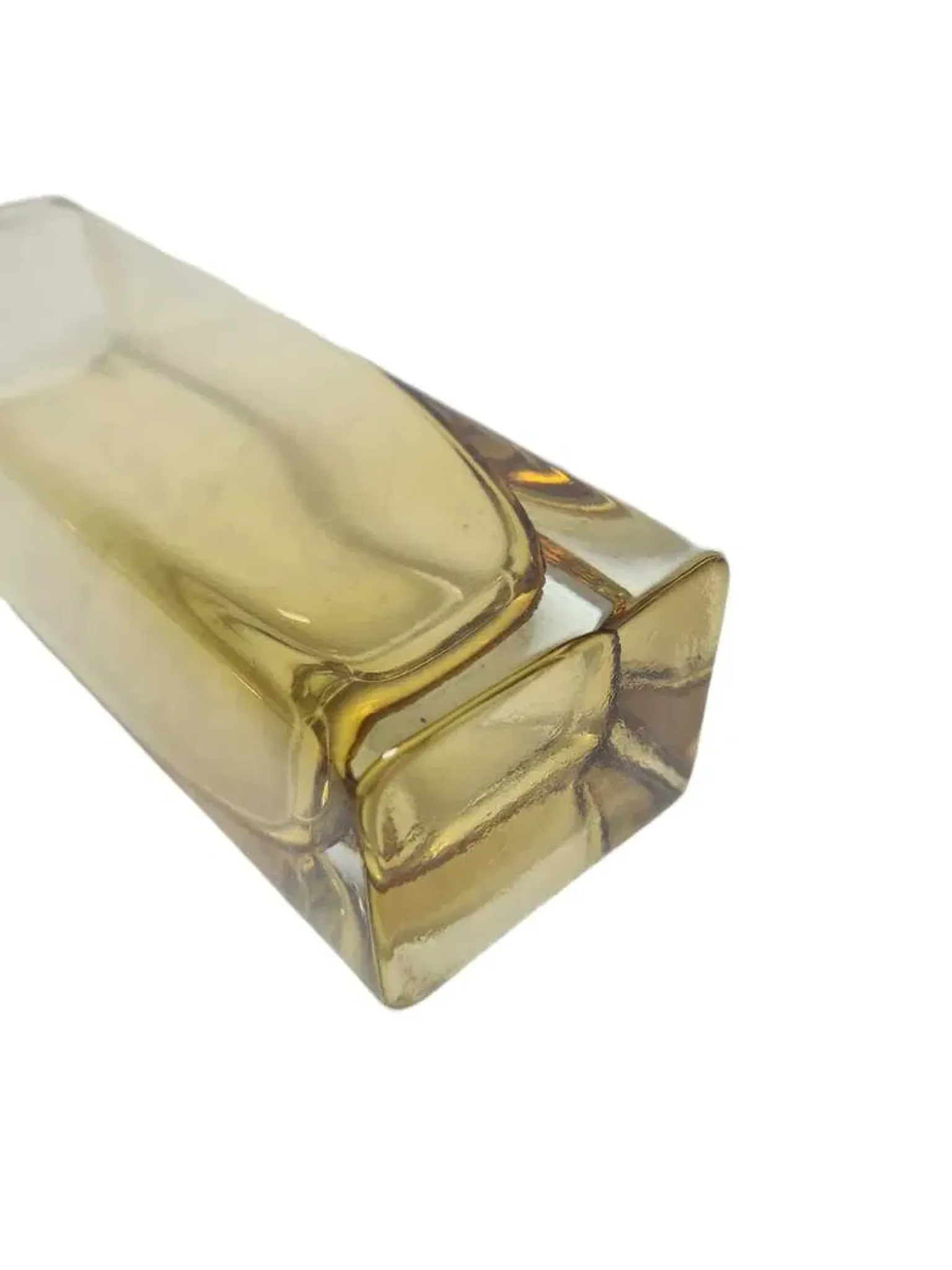 Vase postmoderne