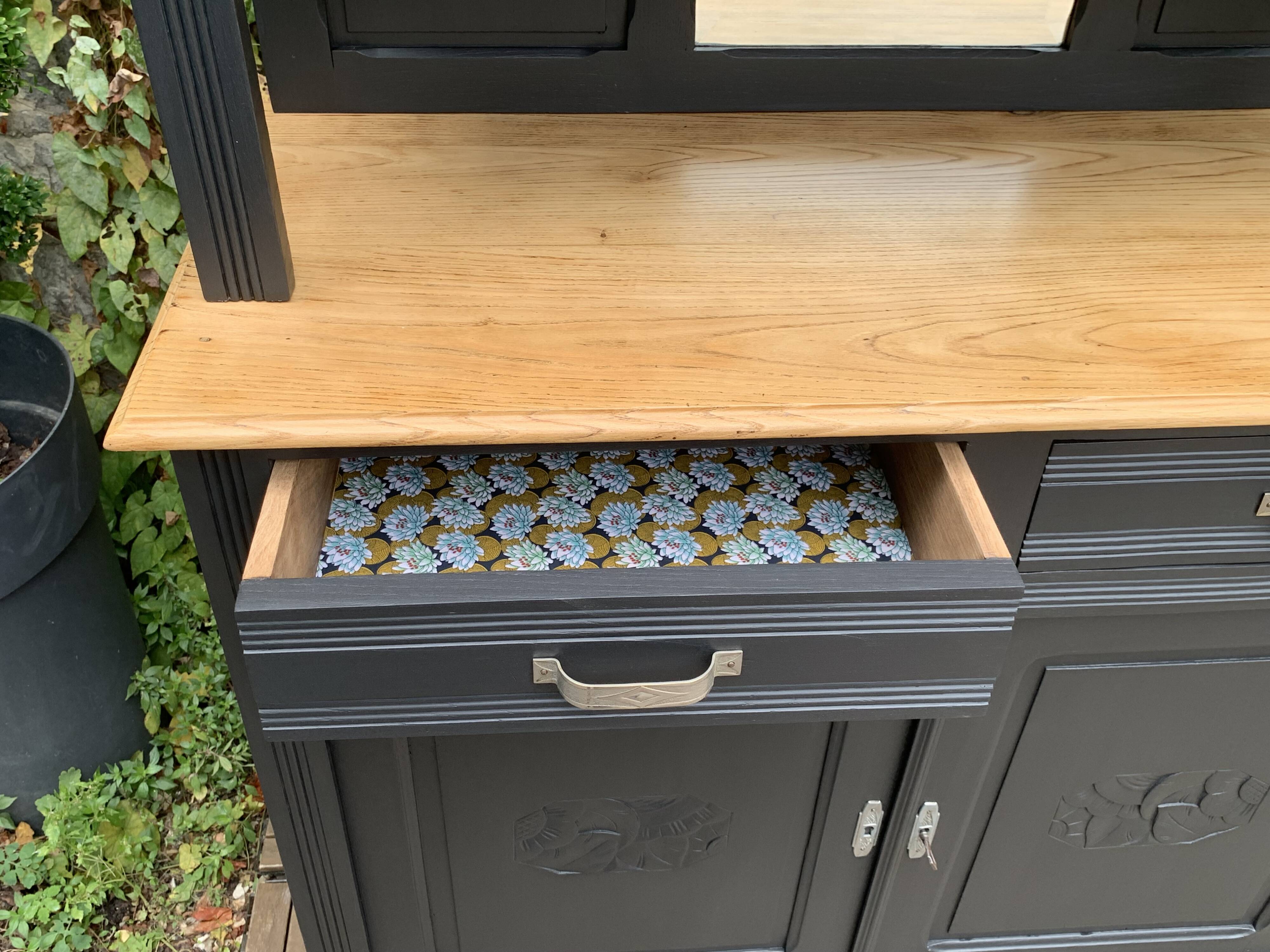 Parisian art deco buffet in solid walnut 1930