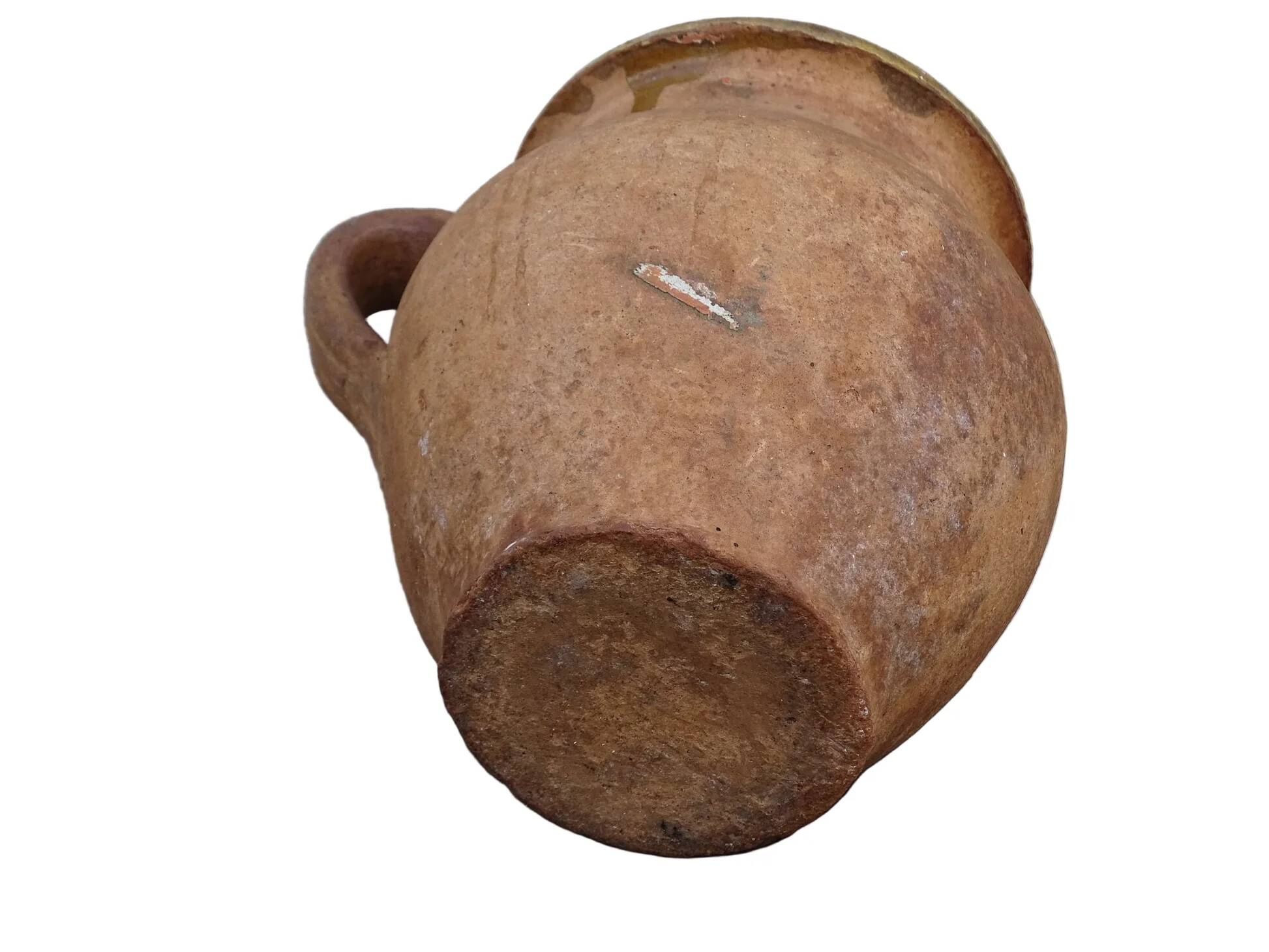 Cruche ancienne française en terre cuite à intérieur émaillé jaune