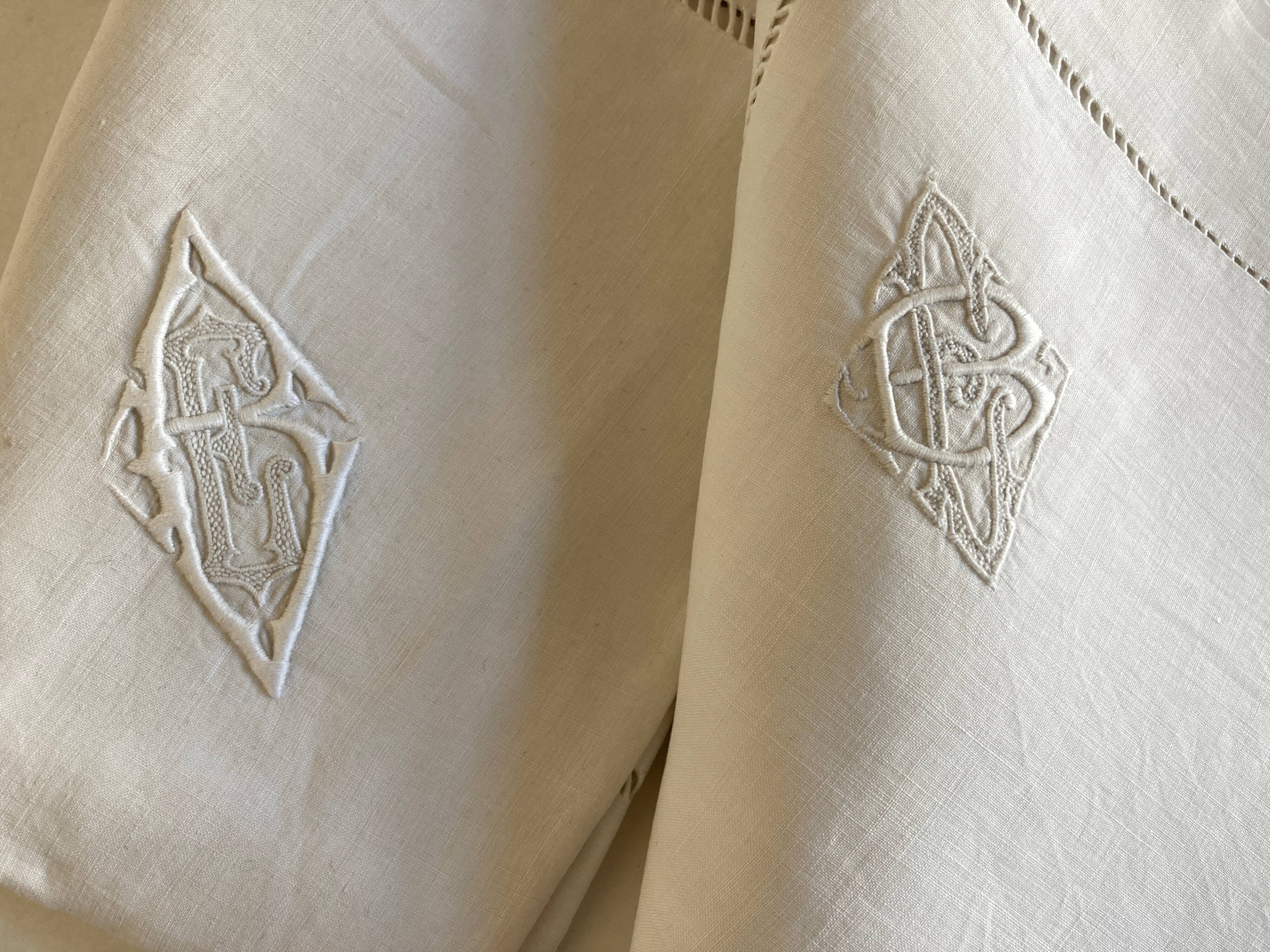 Pair of embroidered linen yarn pillowcases BE