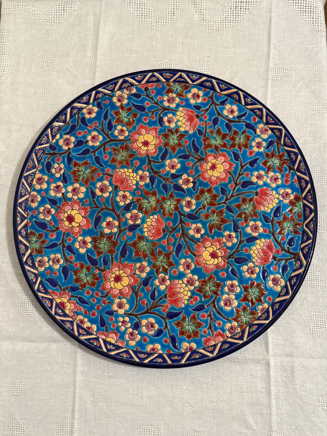 Dish and pie server in Longwy enamel.