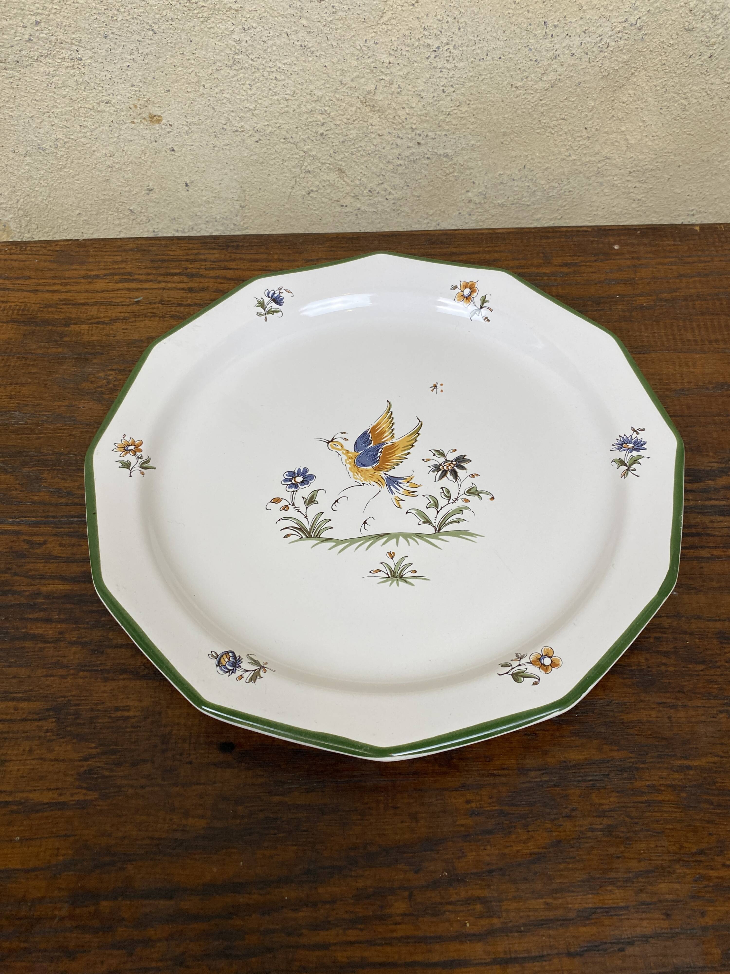 Large Bondil de Moustiers dish