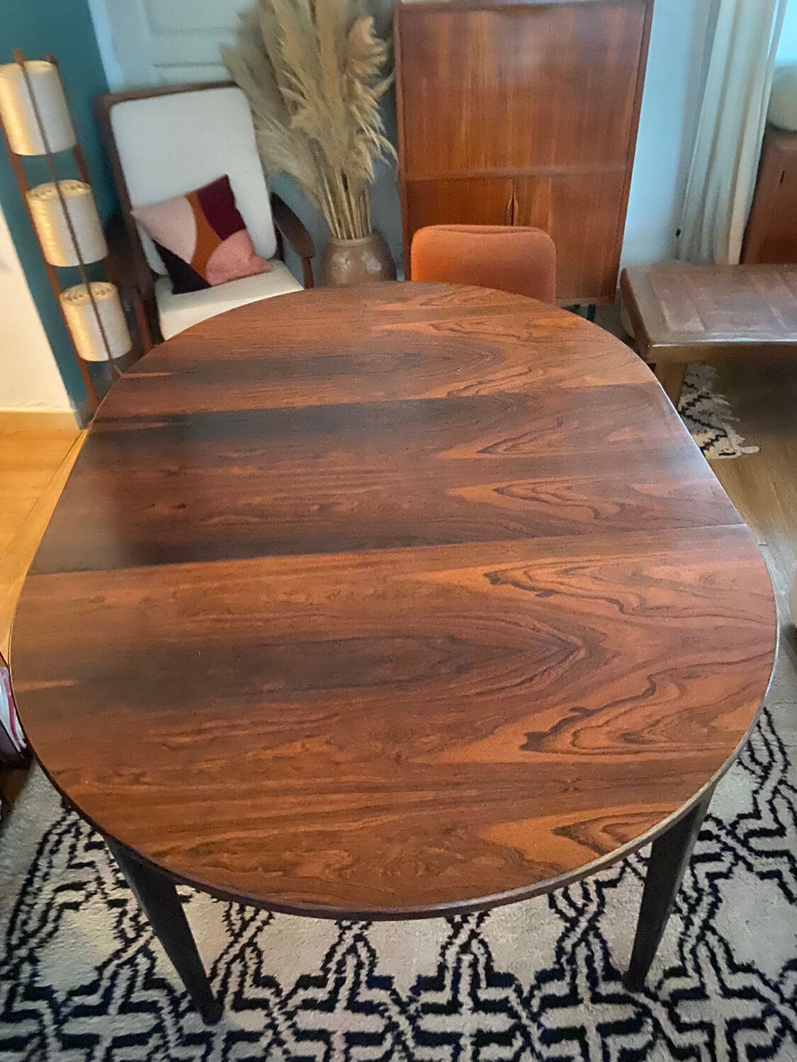 Scandinavian rosewood table from Rio 60s