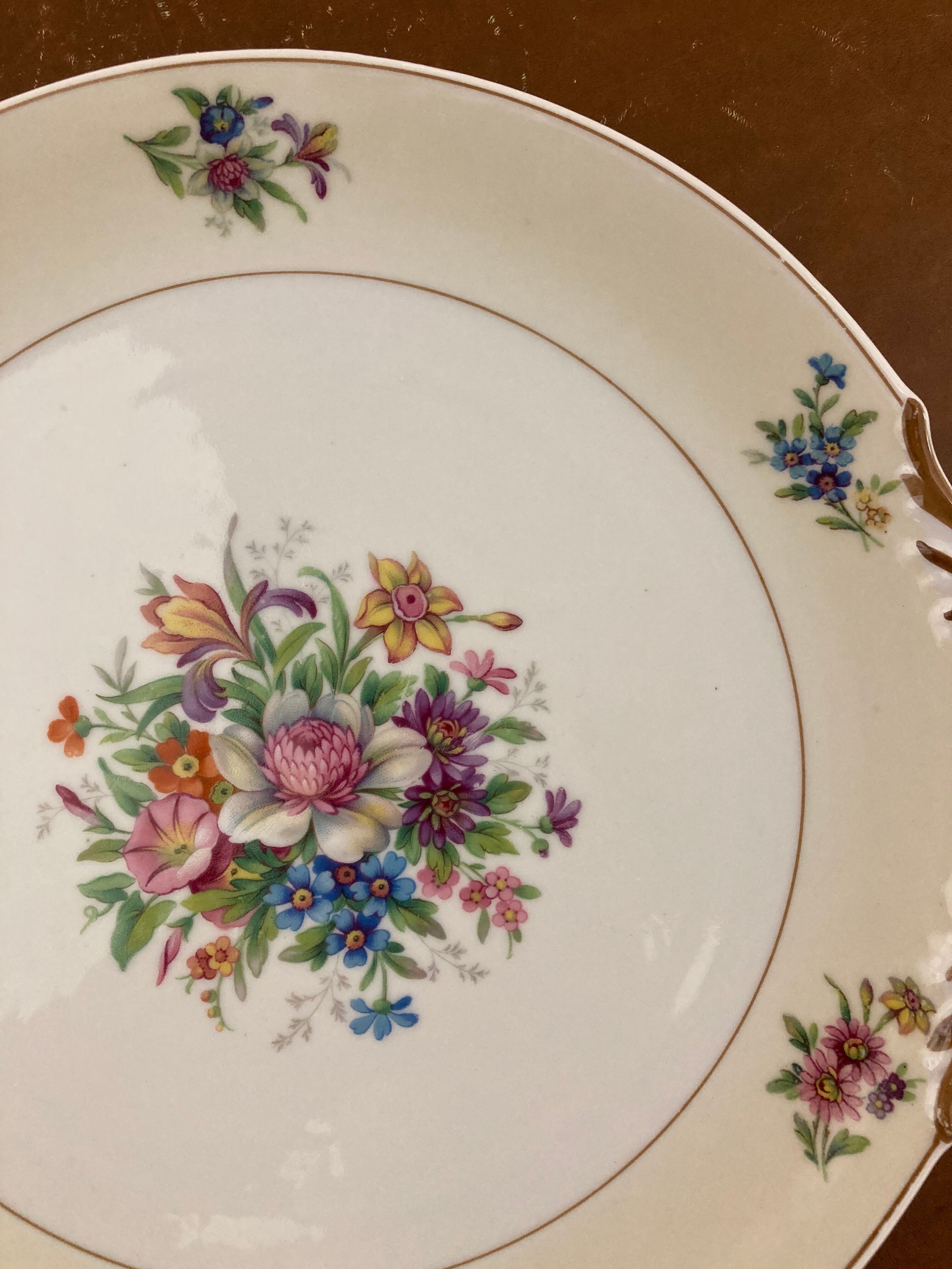 Dessert service 12 plates and a platter of Limoges