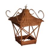 Wicker lantern suspension