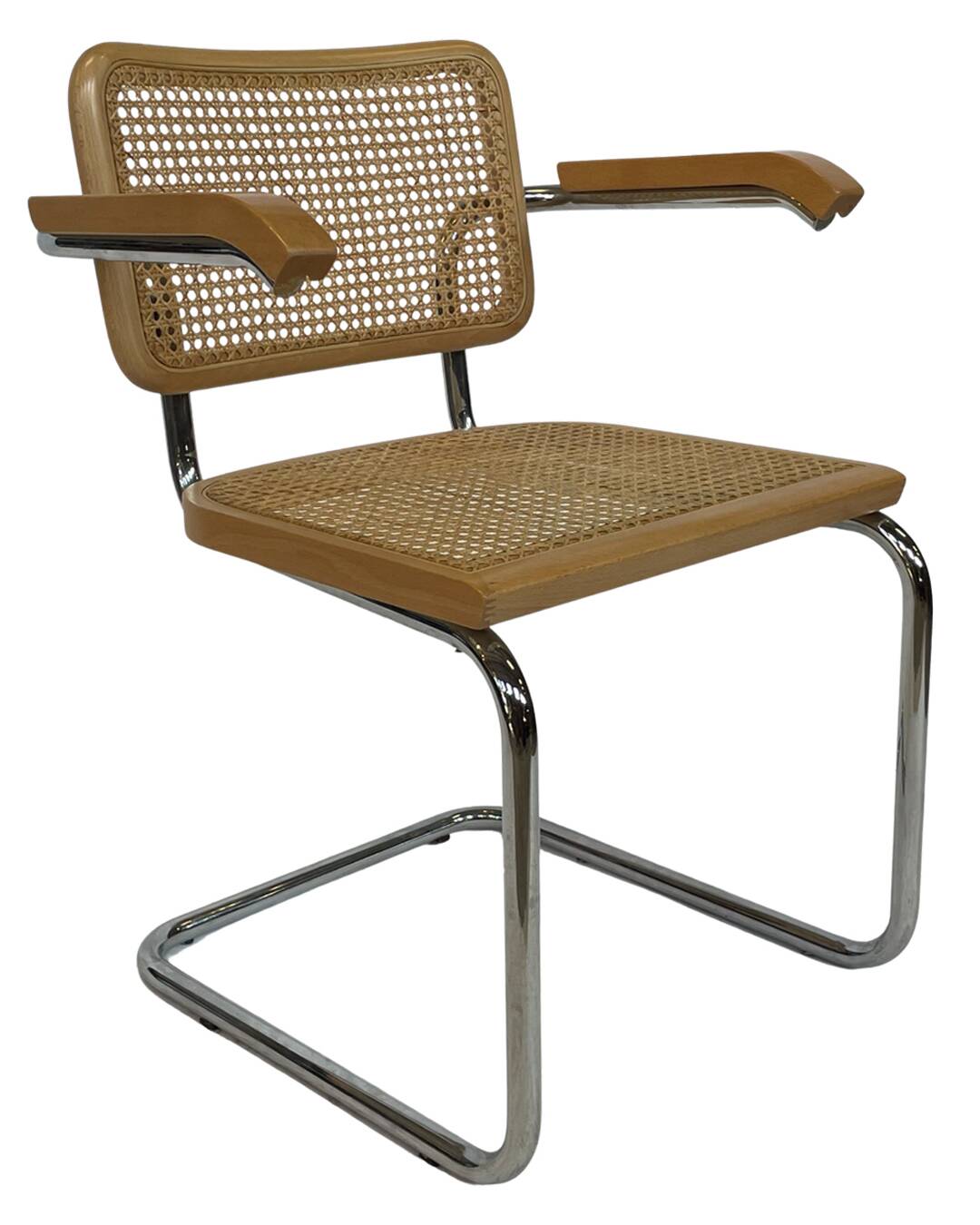 Cesca chair B64 with armrests by Marcel Breuer Design