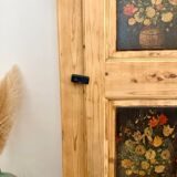 Armoire bonnetière en bois massif