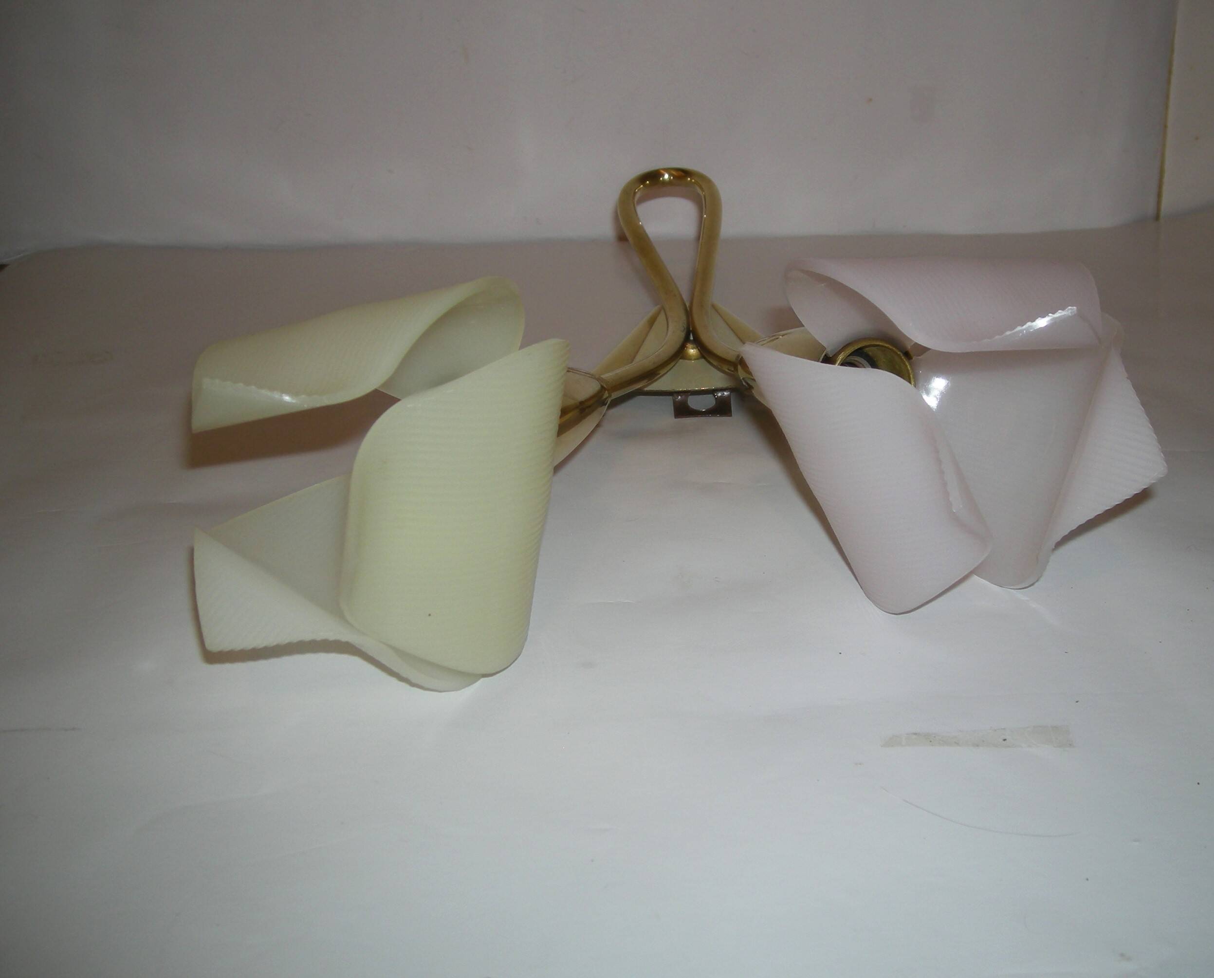 Double flower wall light from the 1950s.