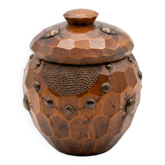 Antique tobacco pot in hand-carved walnut, Popular Art from Savoie, Chambéry.