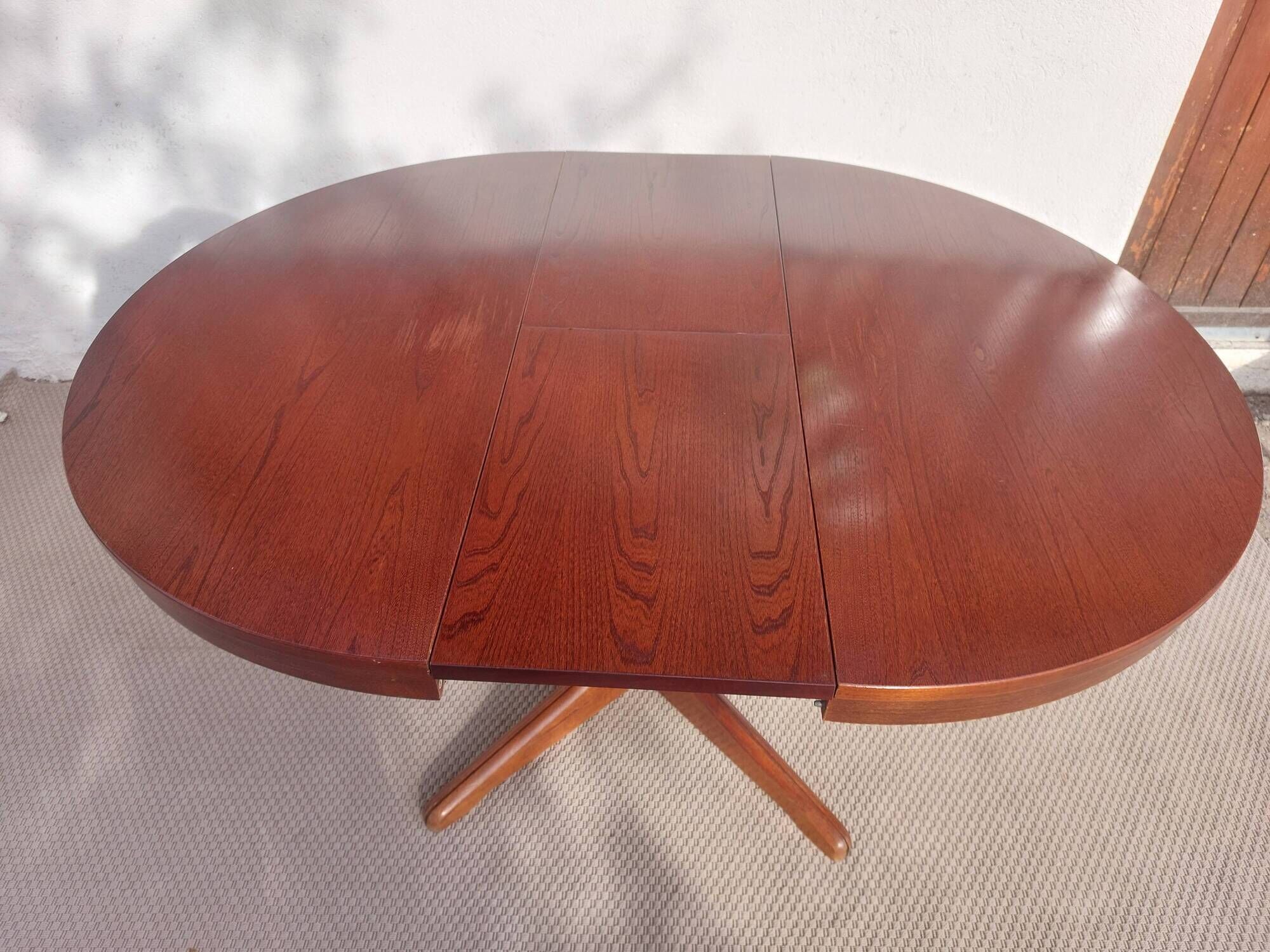 round/oval table with extension, central leg, dark shade, Baumann design