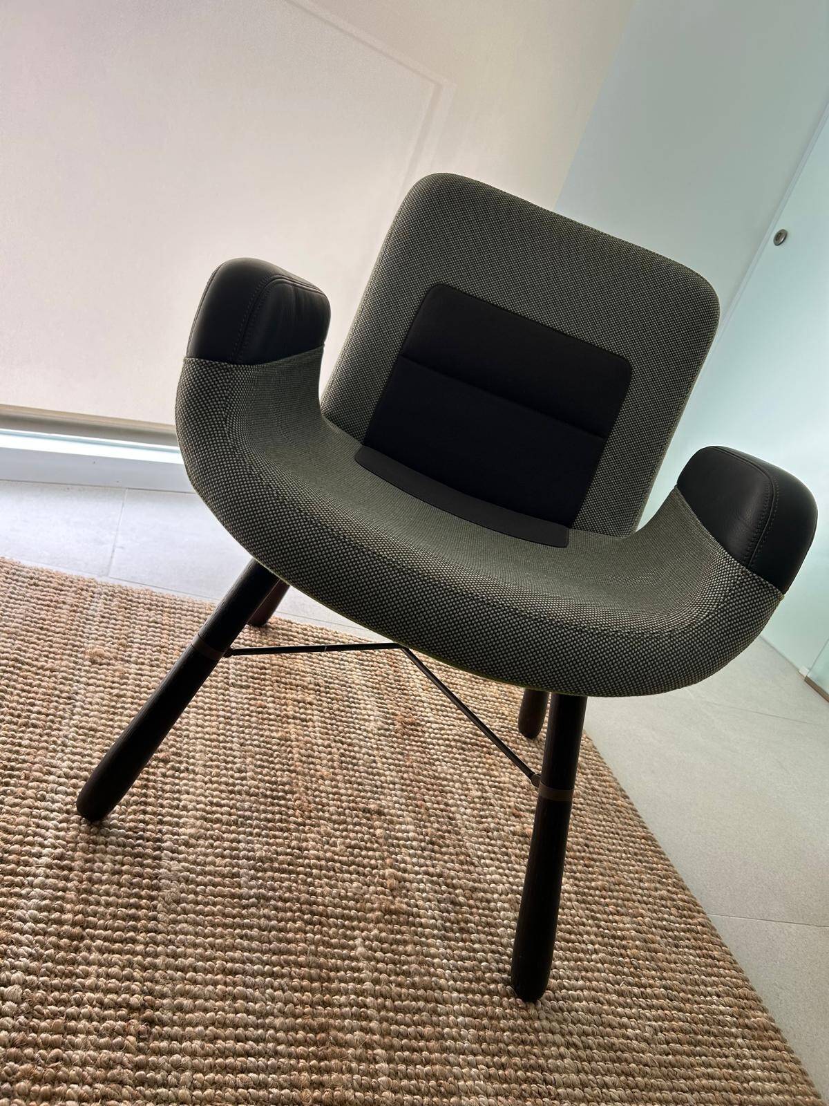 East River armchair