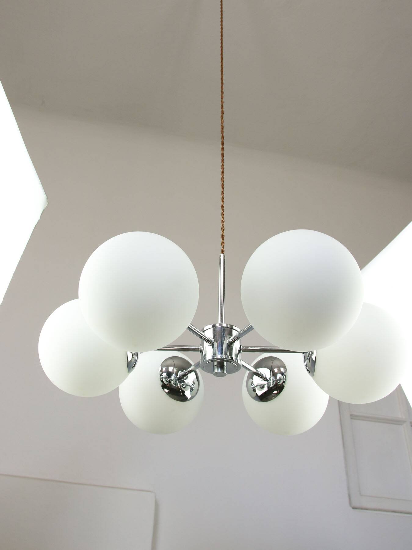 Space-age Italian Sputnik Chrome & Opaline Chandelier, 1970s
