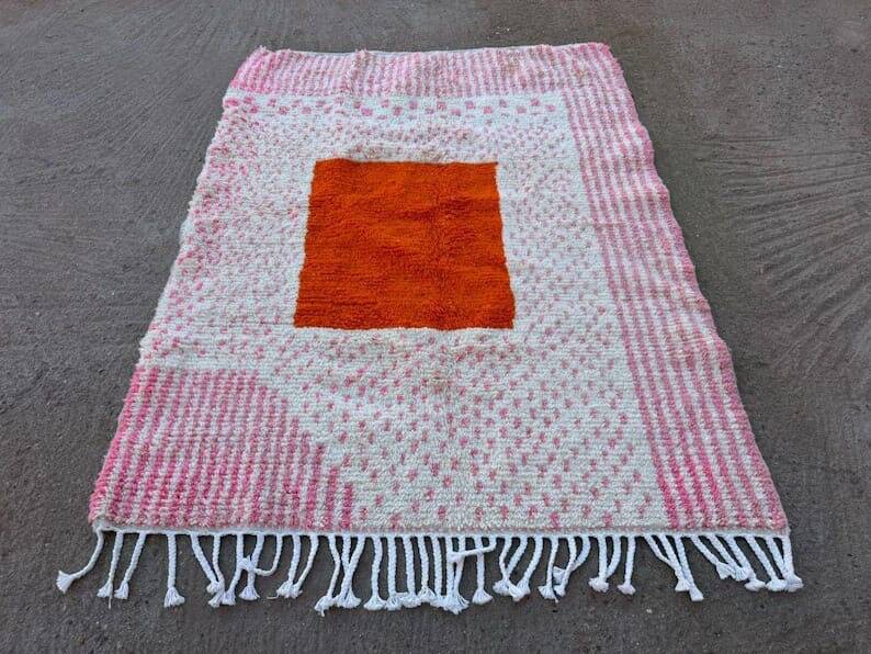 Hand-woven Berber Beni Ouraine rug